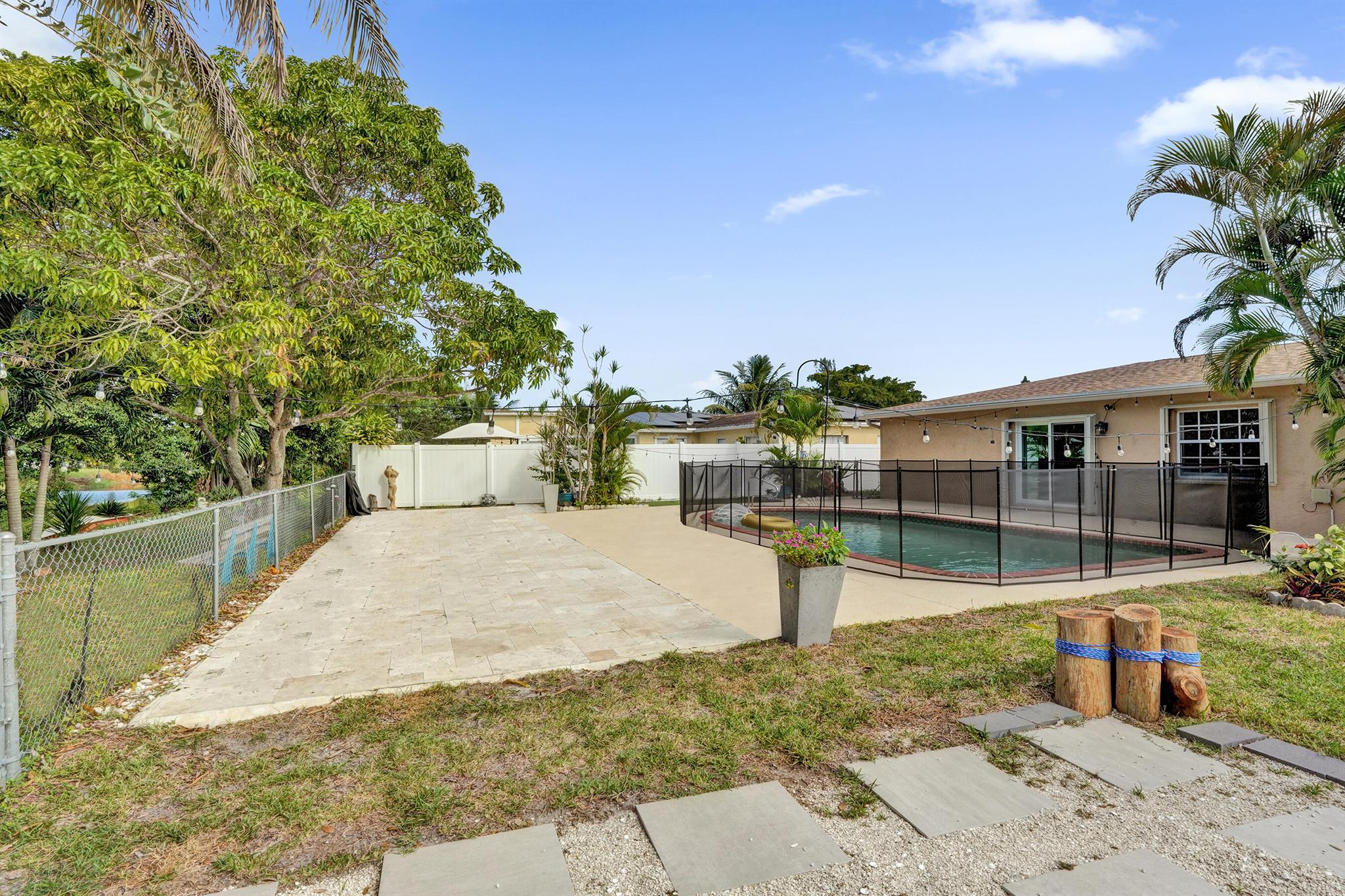 HOLIDAY CITY AT BOCA RATO - Residential Lease