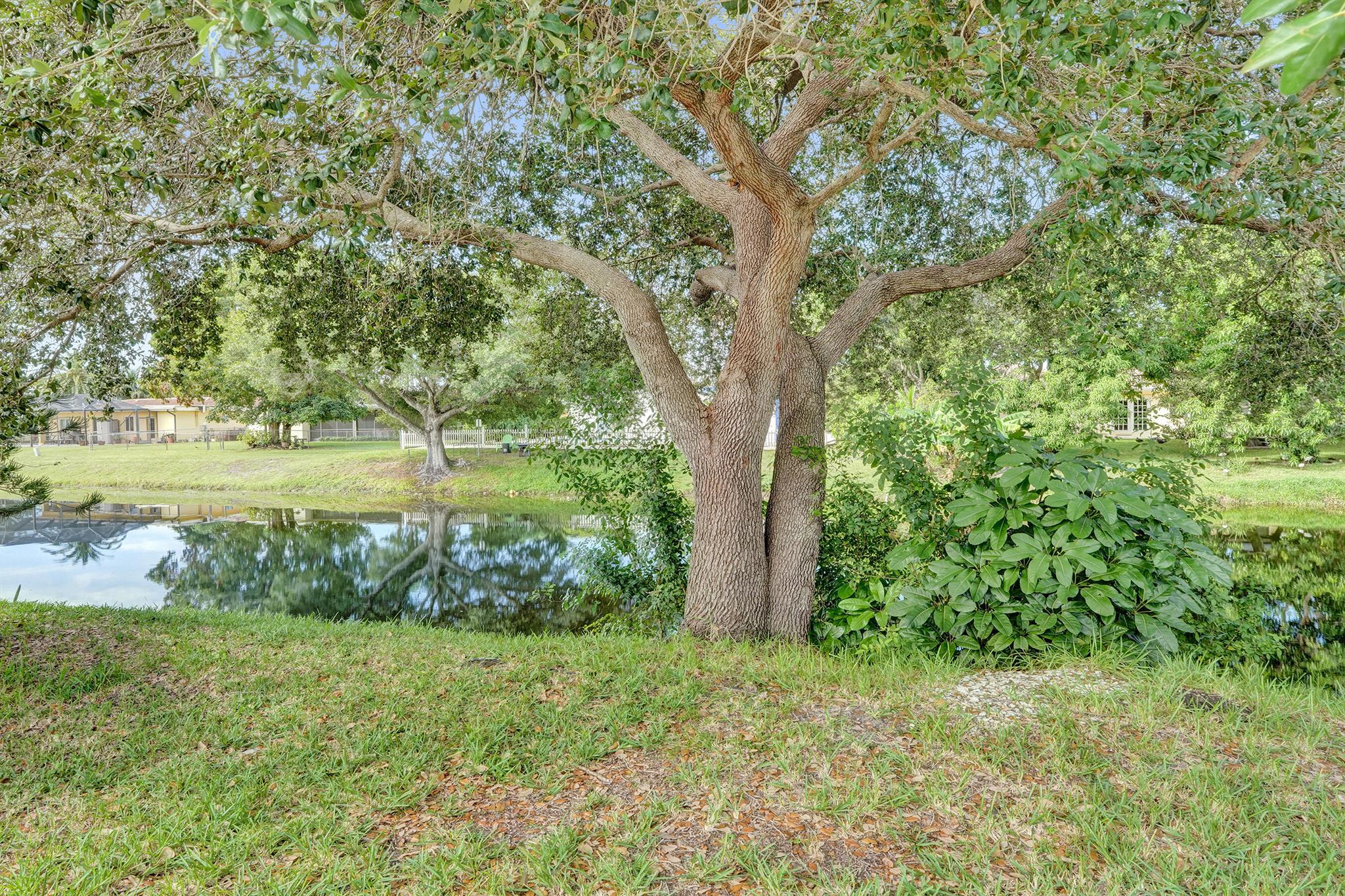 HOLIDAY CITY AT BOCA RATO - Residential Lease