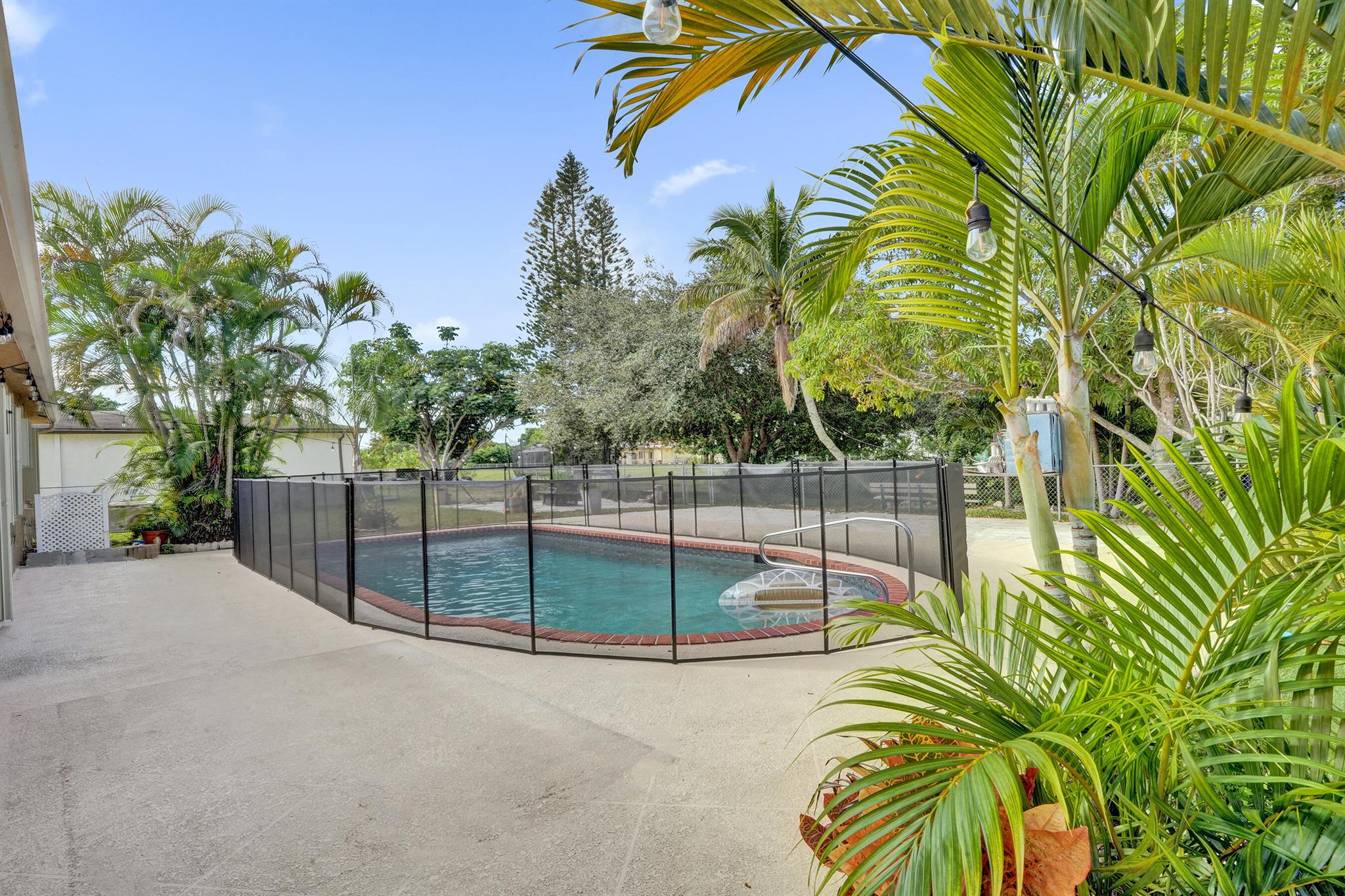 HOLIDAY CITY AT BOCA RATO - Residential Lease