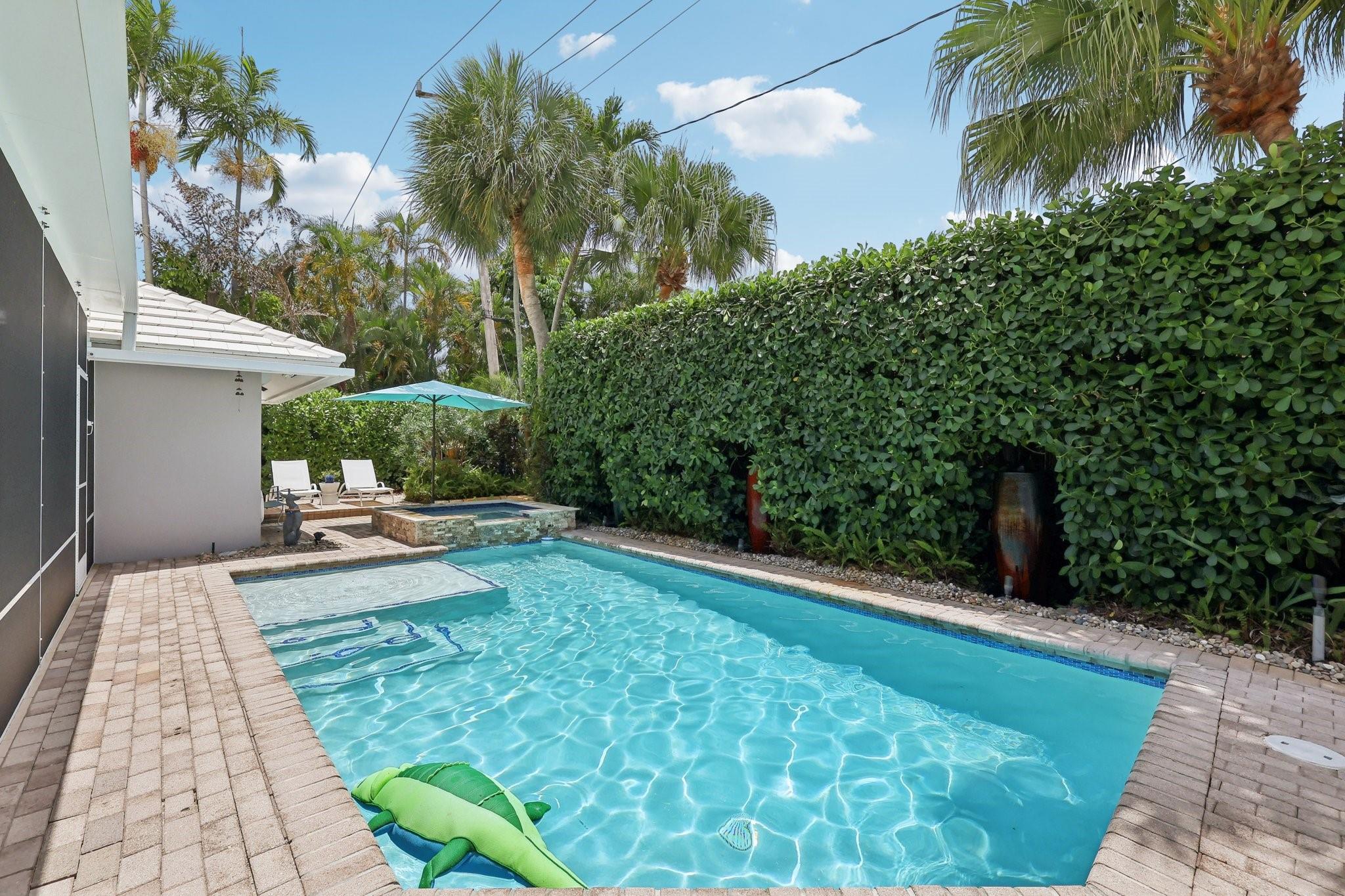 Coral Ridge Country Club - Residential