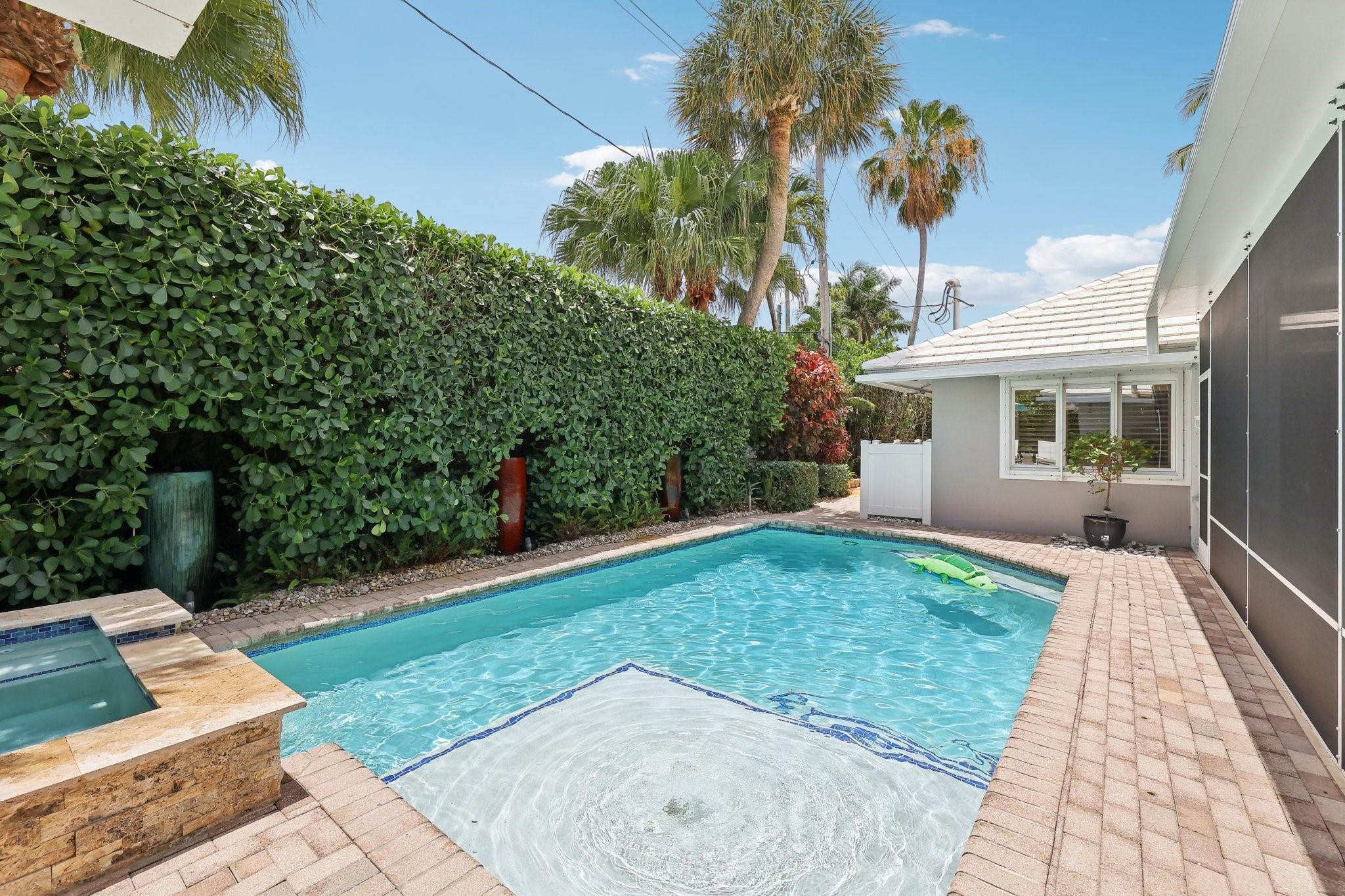 Coral Ridge Country Club - Residential