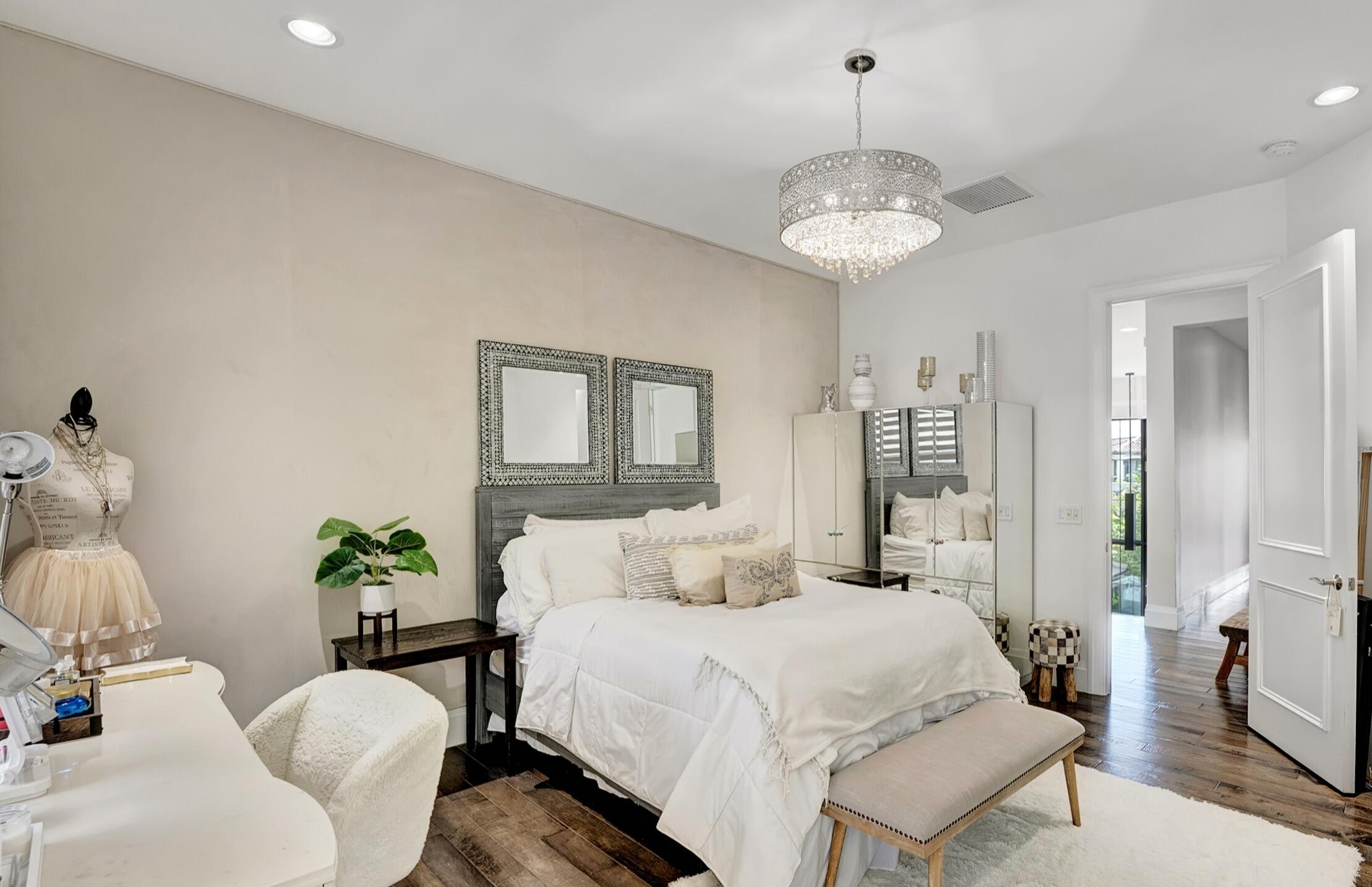 SEVEN BRIDGES - Residential