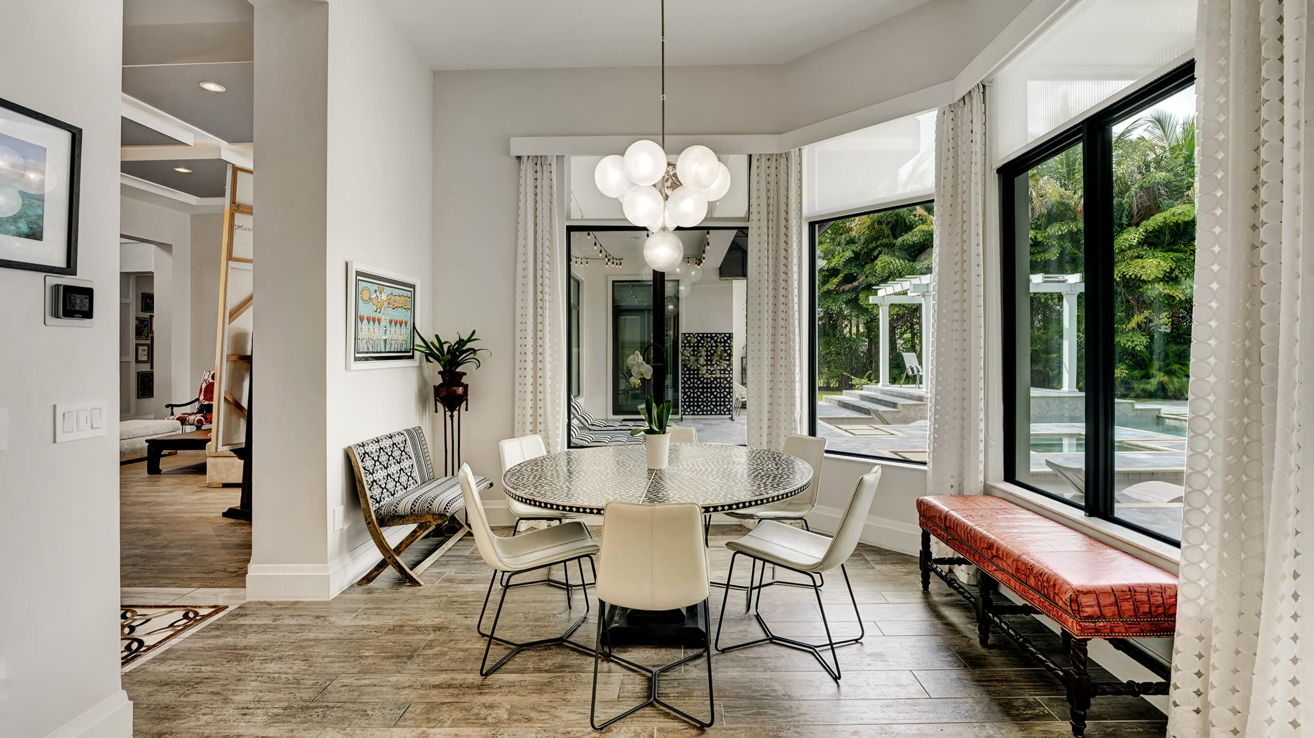 SEVEN BRIDGES - Residential