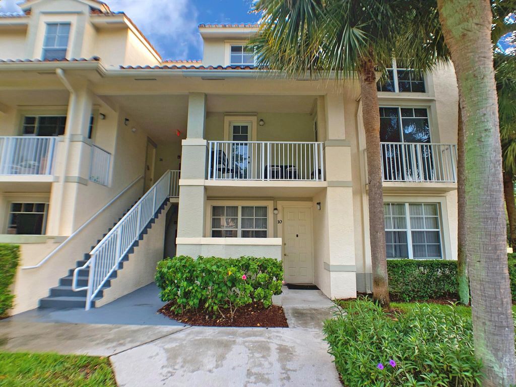 Photo of 1054 University Boulevard #10, Jupiter, FL 33458 (MLS # R10904697)