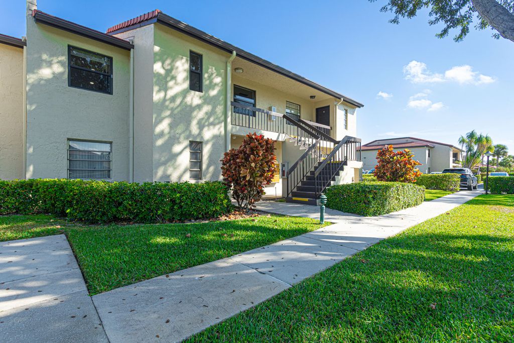 Photo of 8545 Casa Del Lago #F, Boca Raton, FL 33433 (MLS # R11166615)