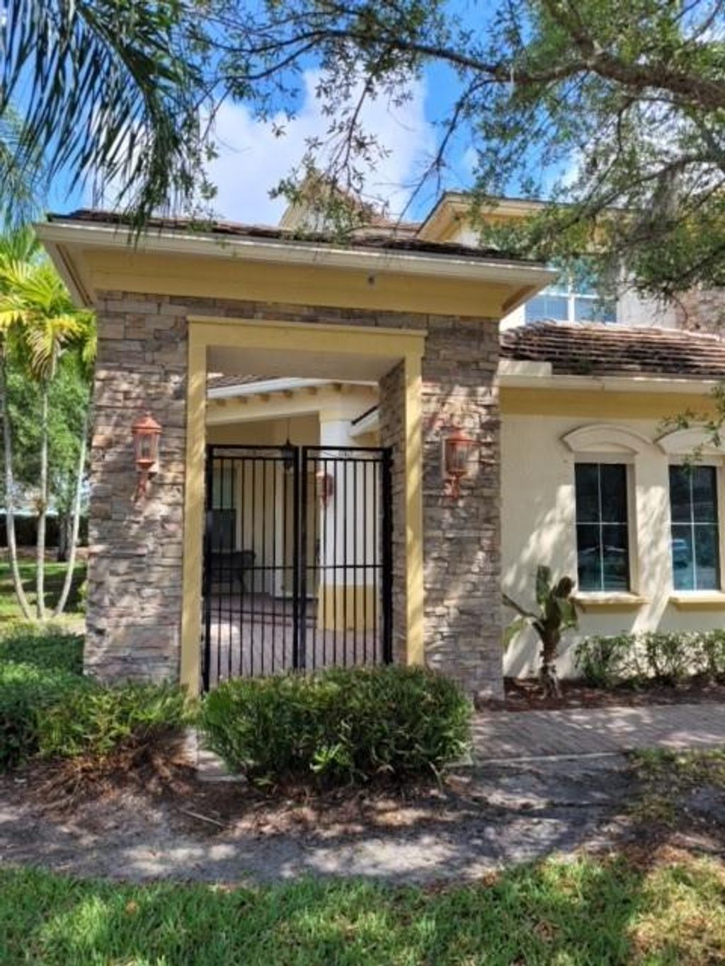 Photo of 8501 Butler Greenwood Drive, Royal Palm Beach, FL 33411 (MLS # F10496367)