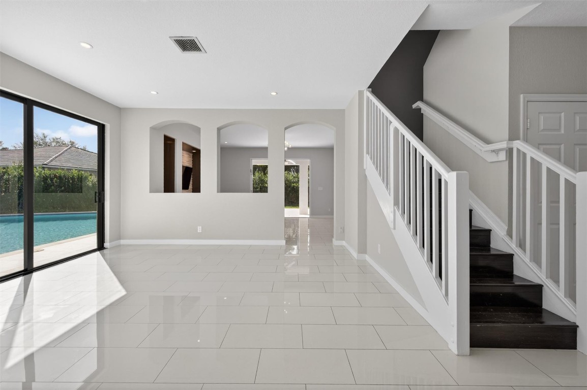 4179 E Cascade Terrace