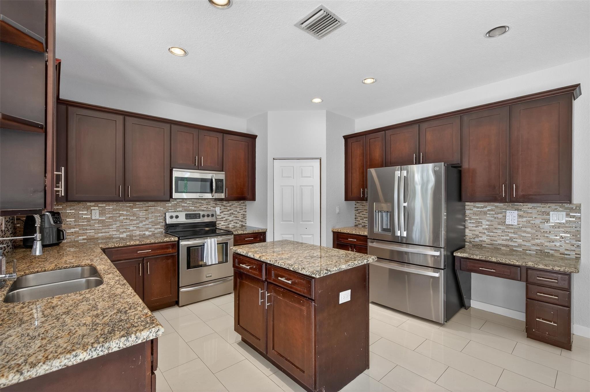 Isles At Weston - Residential