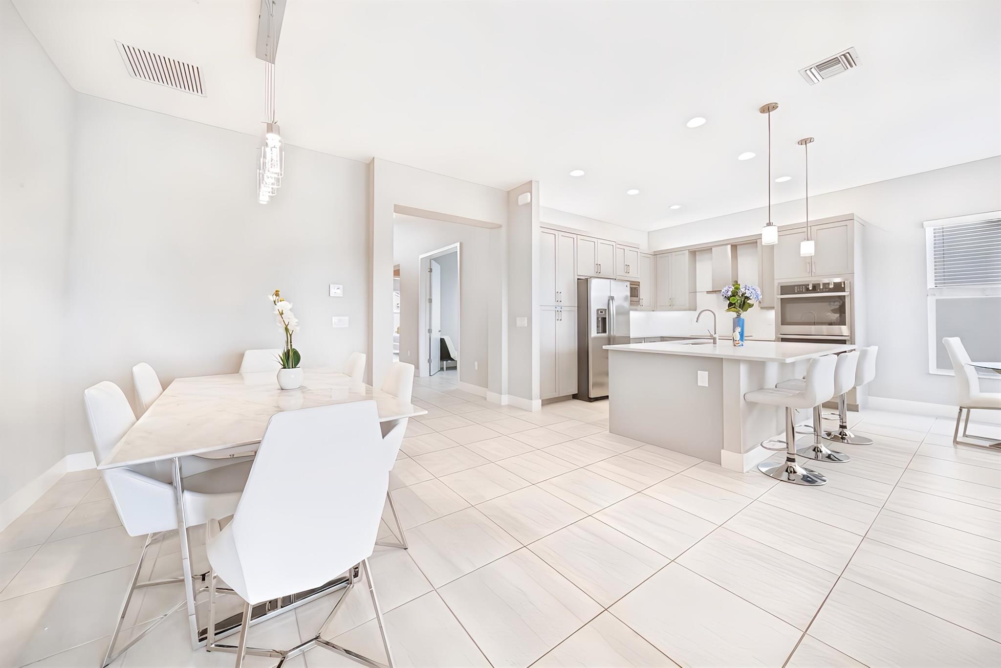 DAKOTA - Residential Lease