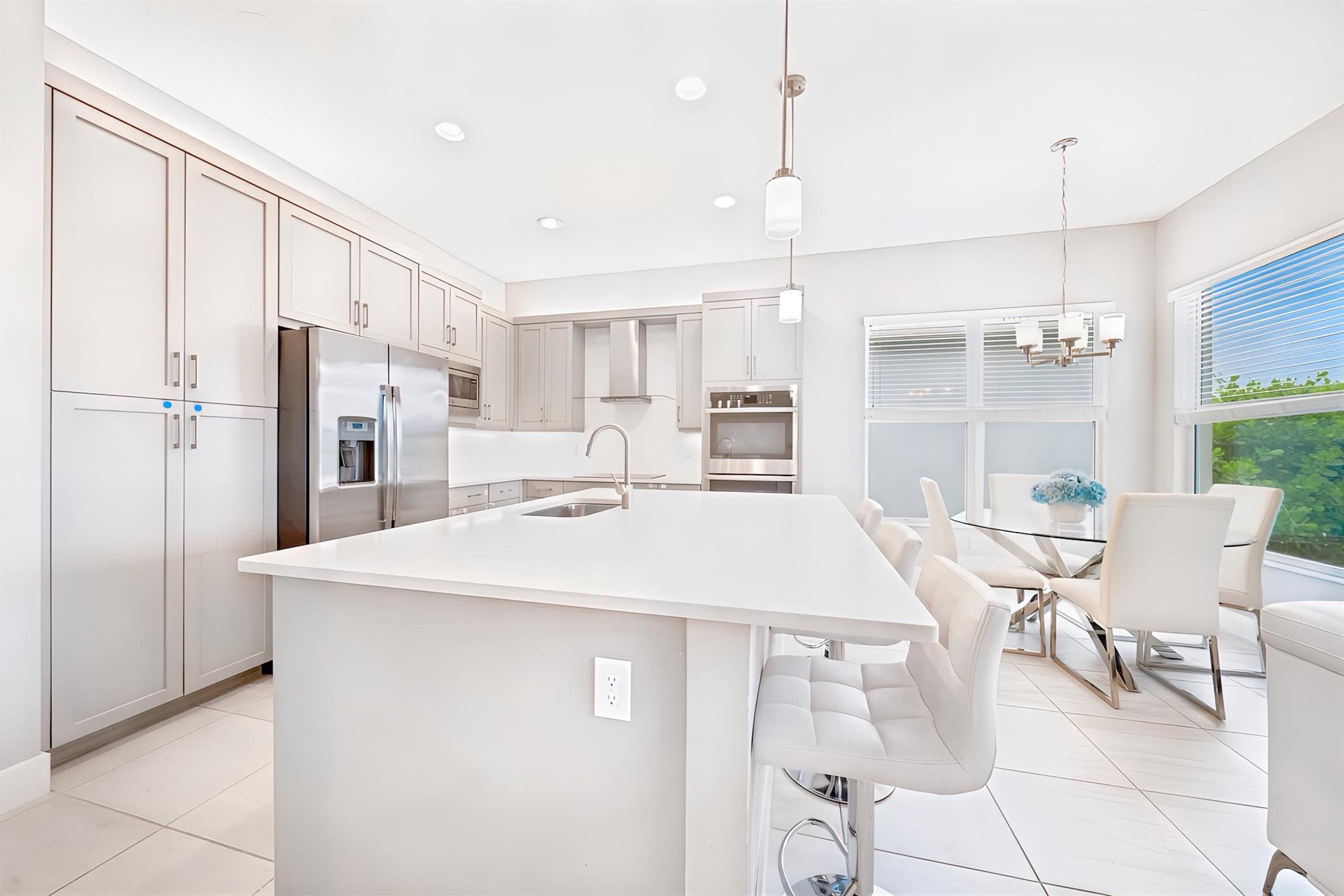 DAKOTA - Residential Lease