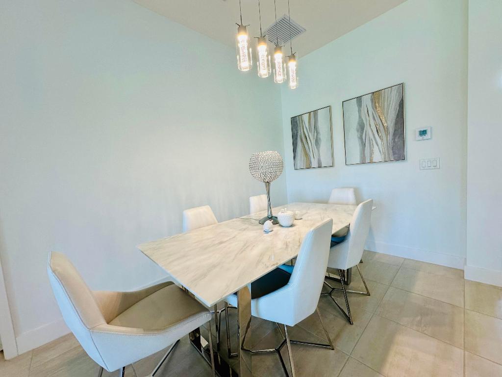 DAKOTA - Residential Lease