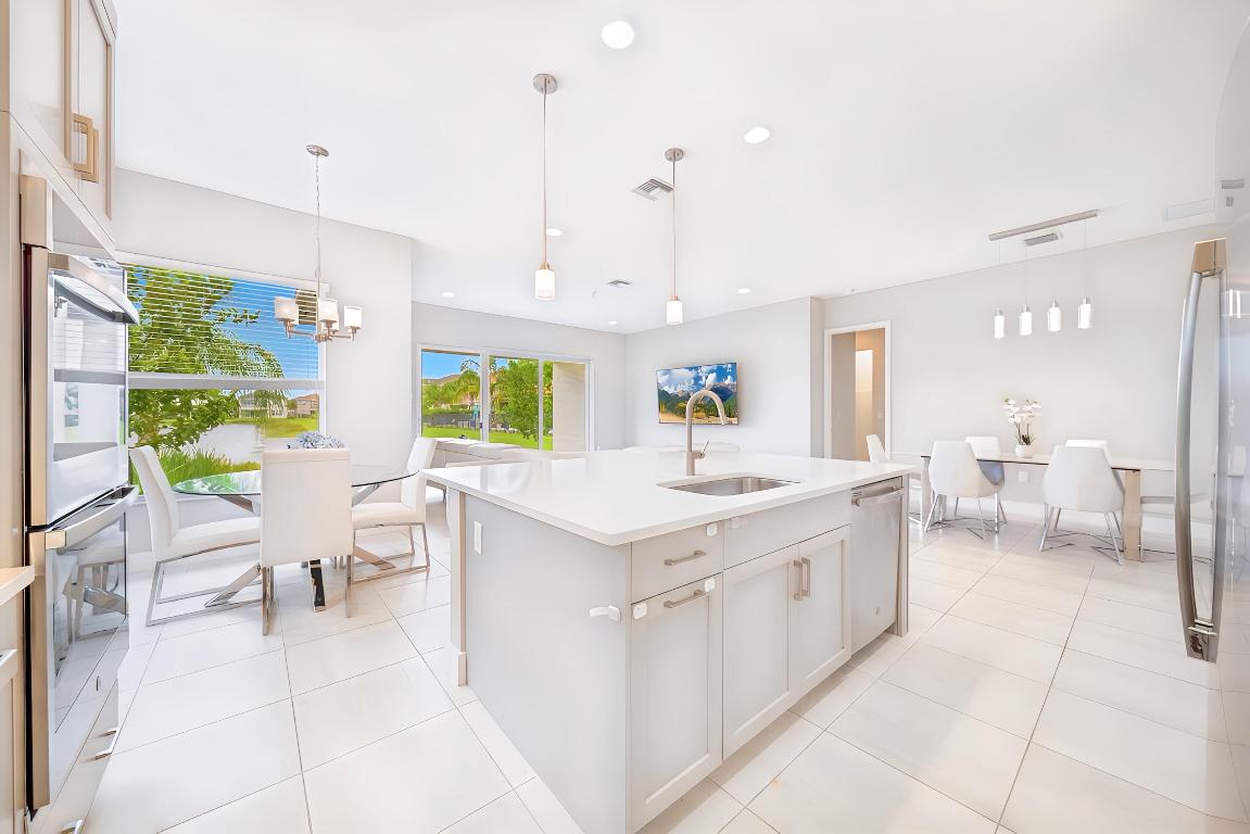 DAKOTA - Residential Lease