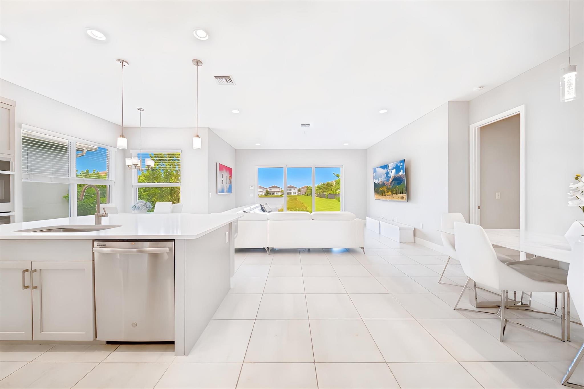 DAKOTA - Residential Lease