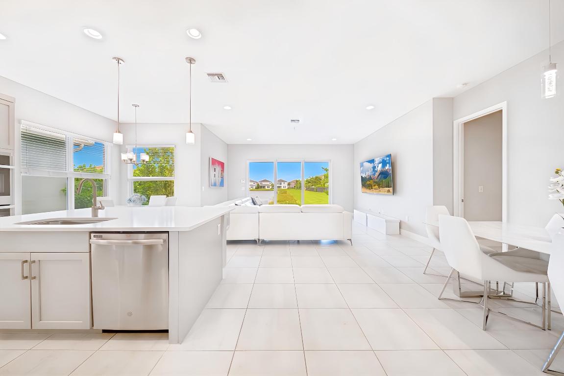 DAKOTA - Residential Lease