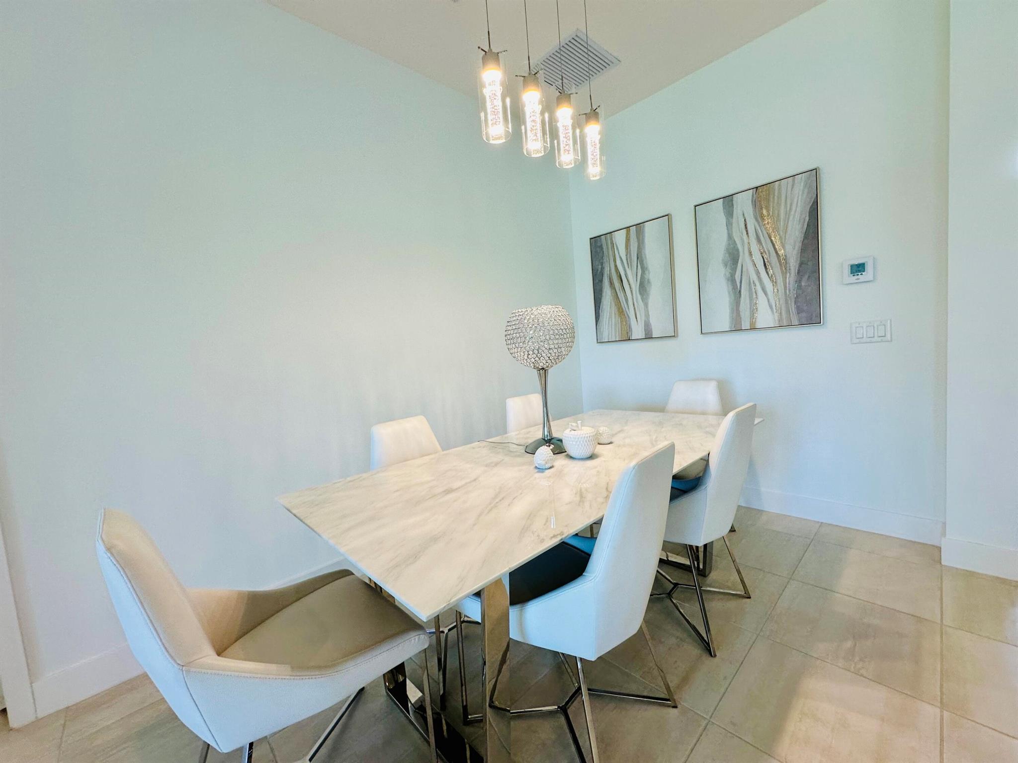 DAKOTA - Residential Lease