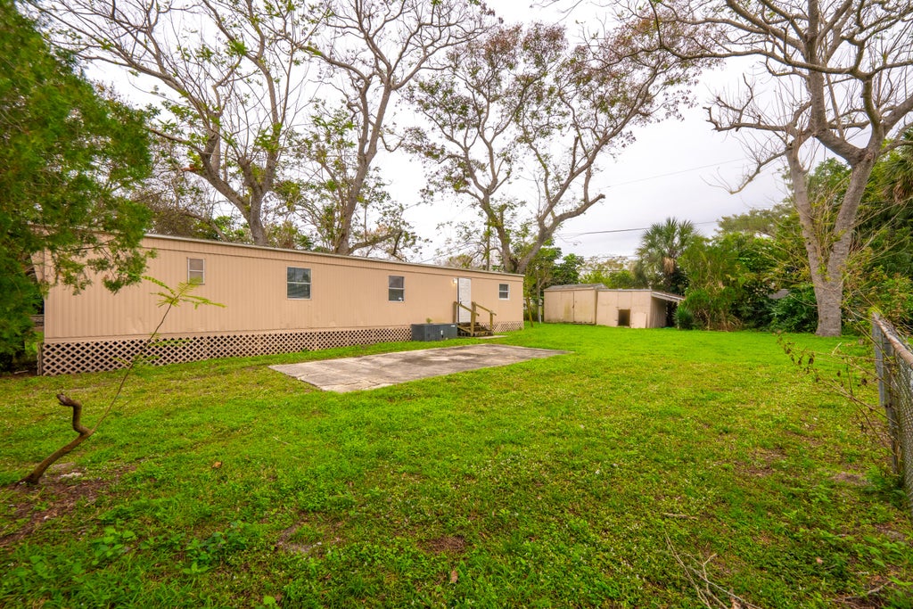 Photo of 1211 E Joy Lane, Fort Pierce, FL 34945 (MLS # R10953035)