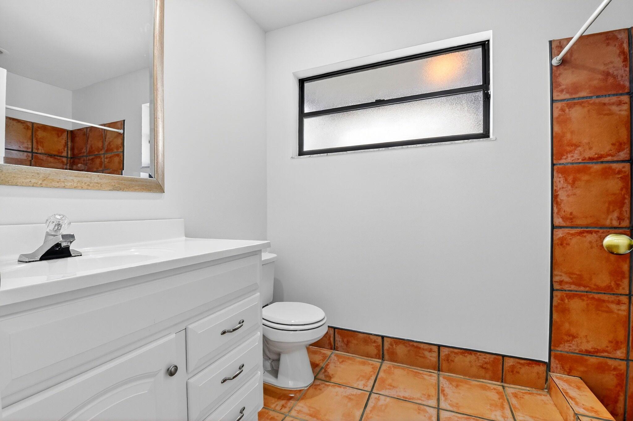 BEDFORD MEWS AT WELL - Residential