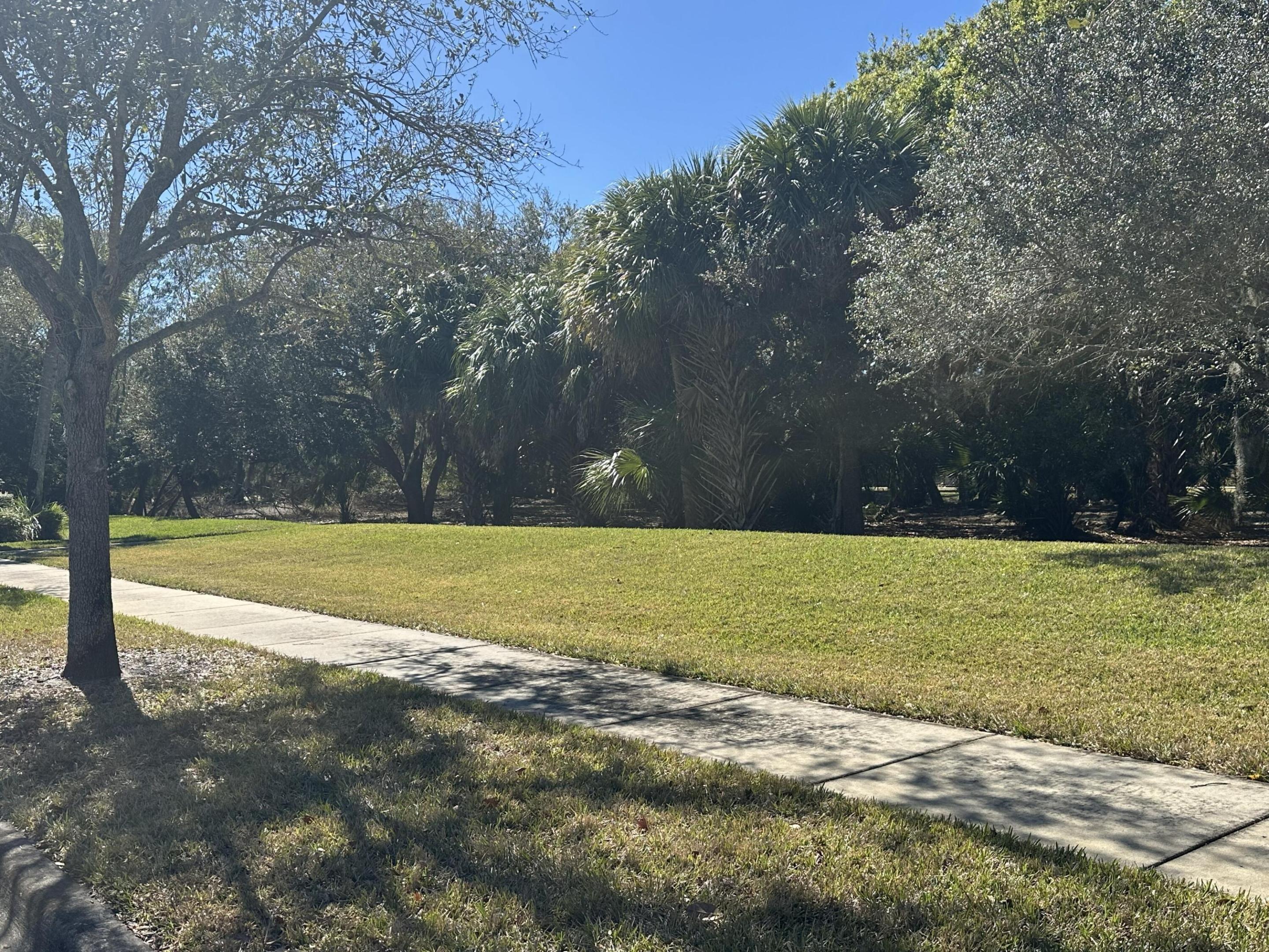 EAST LAKE VILLAGE NO 3 - Land