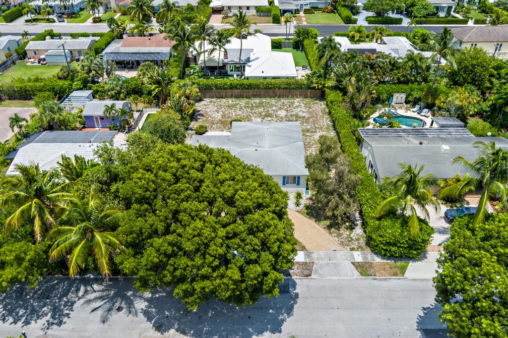 Photo of 223 Ashworth Street, West Palm Beach, FL 33405 (MLS # B26057554)
