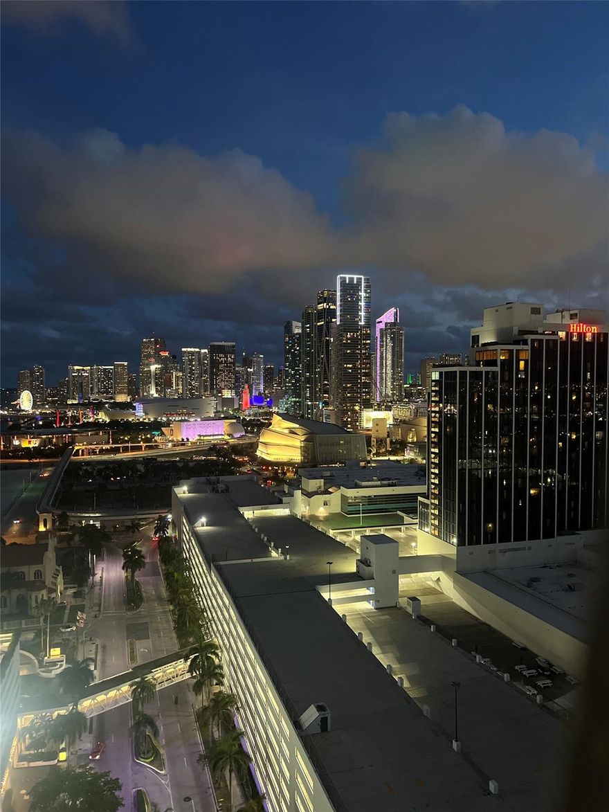 Great opportunity for an oversized 1 bedroom with many upgrades; flooring, plumbing, light fixtures, barn door, closet shelving, SS appliances & 2022 XL W/D in unit. 26' balcony w/gorgeous southern views of Biscayne Bay & Miami skyline. The building has seen many positive changes w/NEW MANAGEMENT & NEW HOA BOARD. All amenities renovated within the last 3 years; gym, sauna, community room, elevators and a $5.7M pool remodel w/spas, cabanas & sun deck nearing completion. Just 1 block to Metro Mover, 100yds to Publix, across the street from the waterfront Margaret Pace park, and minutes from world-class dining, shopping & entertainment. Valet and public parking for guests. SAFE & SECURE w/24hr security, gated garage, doorman, facial recognition at all access points & elevator fob.