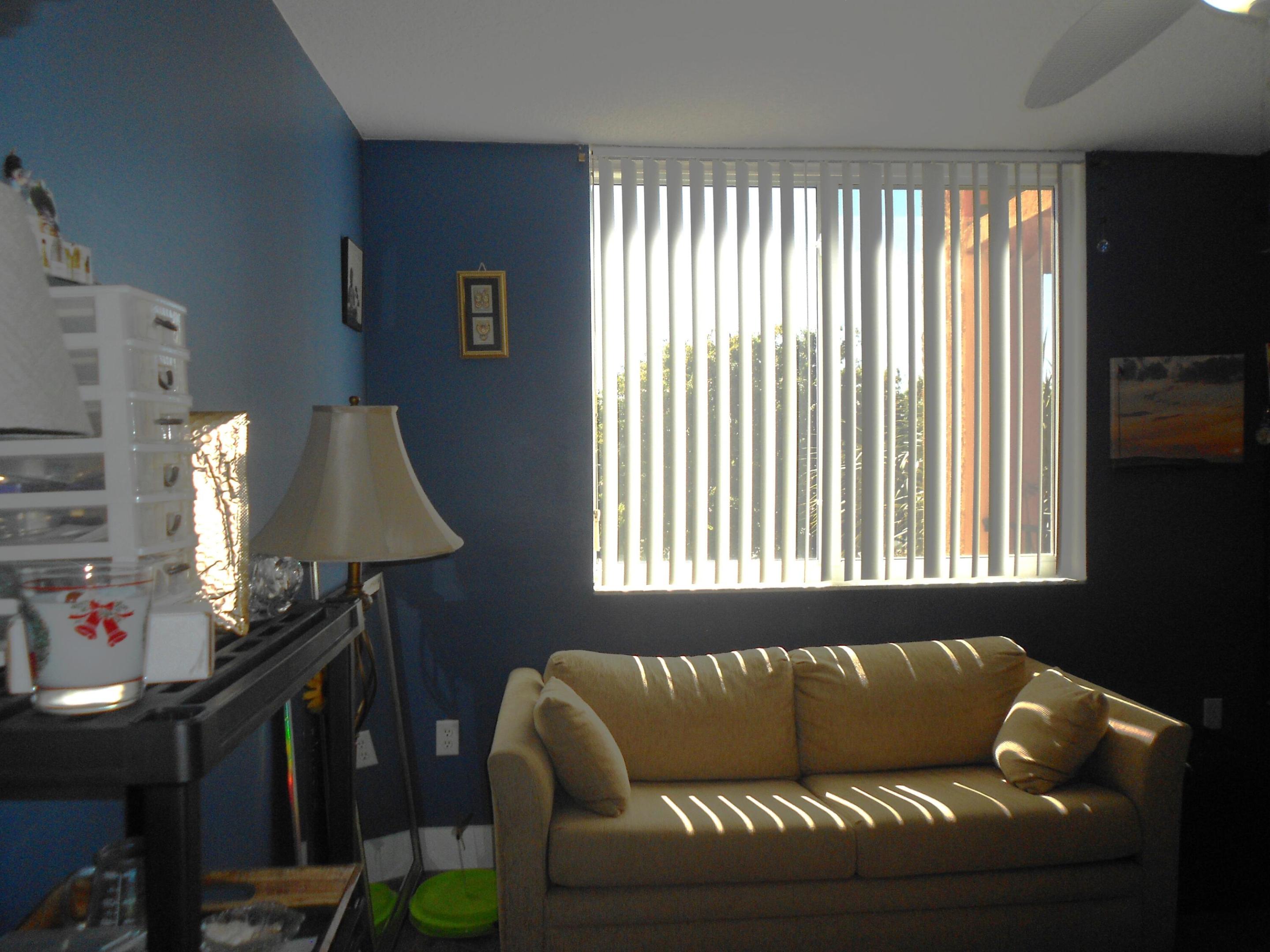 HYPOLUXOS MARINERS CAY CONDO - Residential