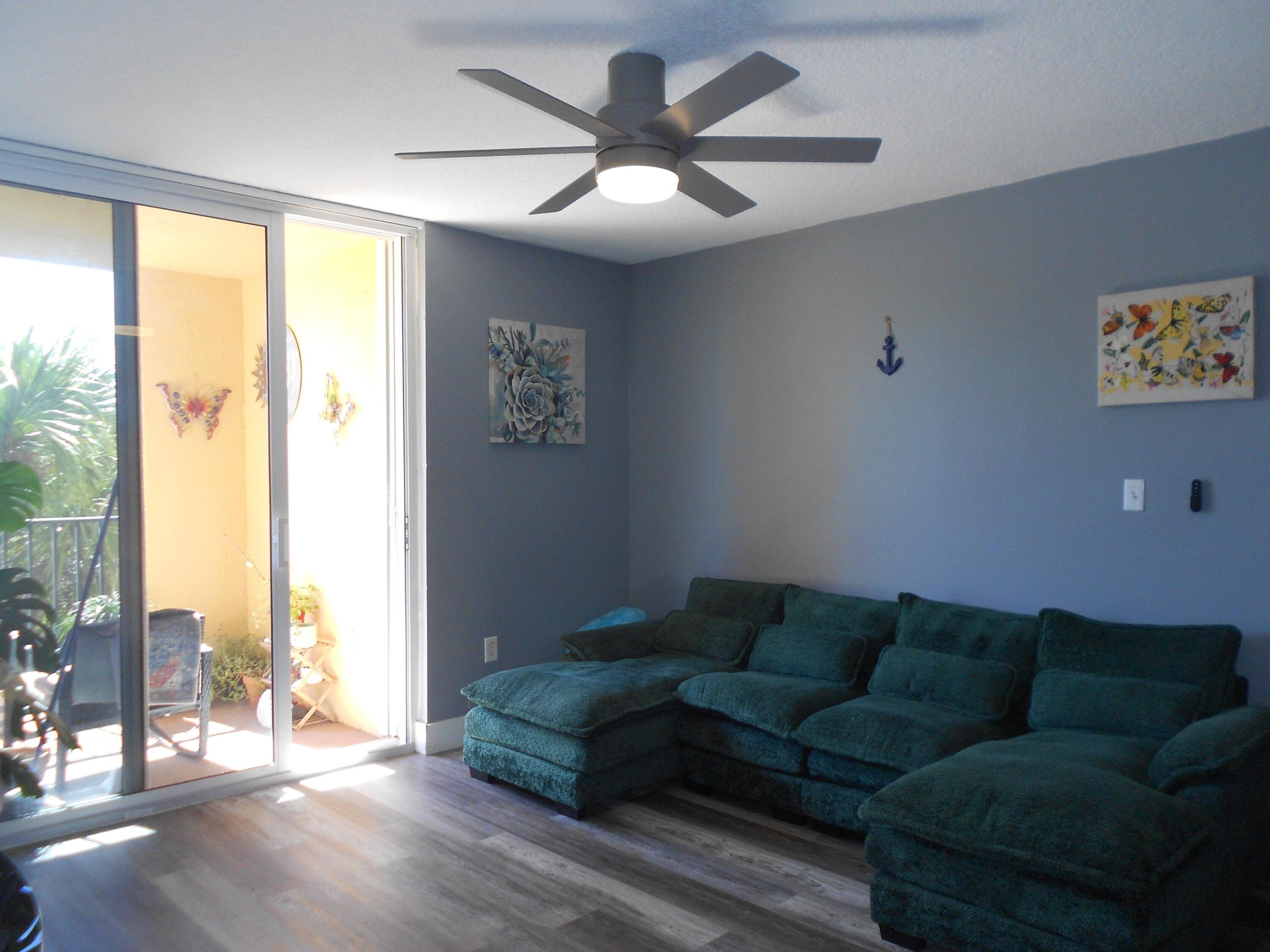 1000 Scotia Drive 304