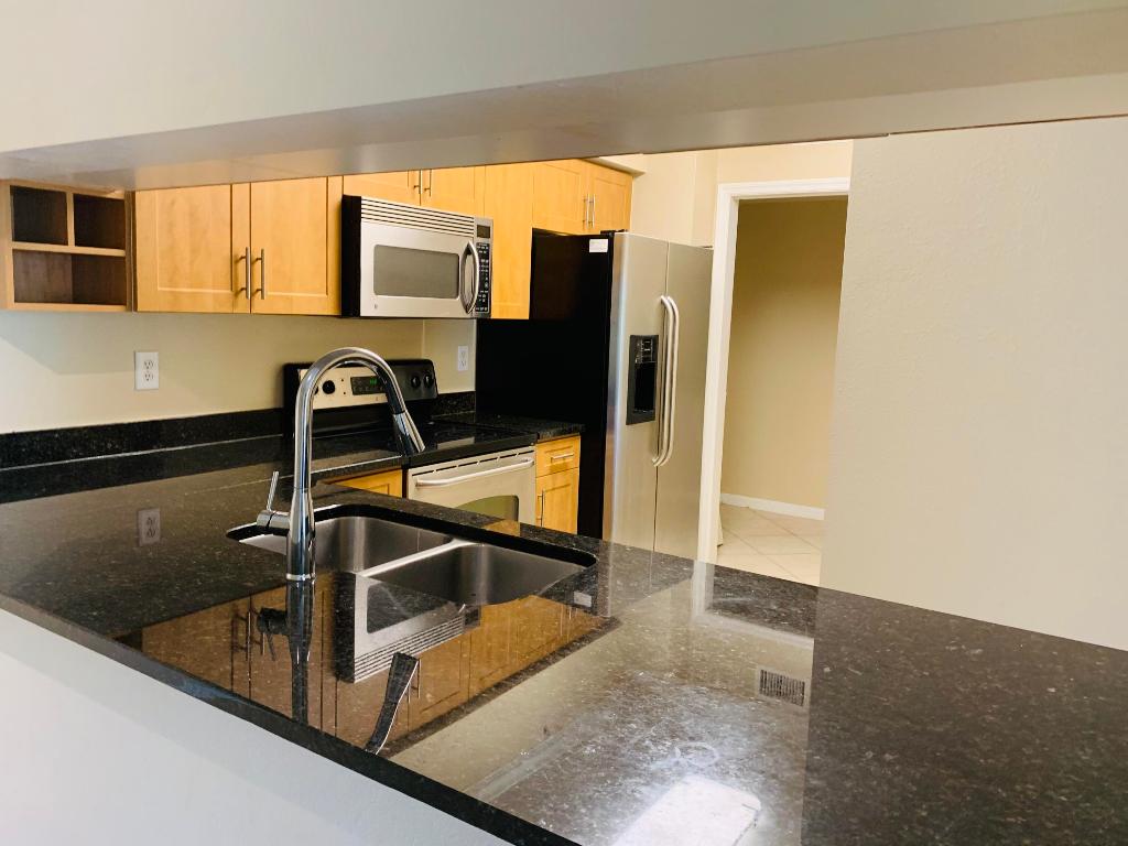 VILLAS AT EMERALD DUNES CONDO - Residential