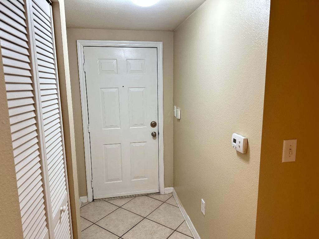 VILLAS AT EMERALD DUNES CONDO - Residential