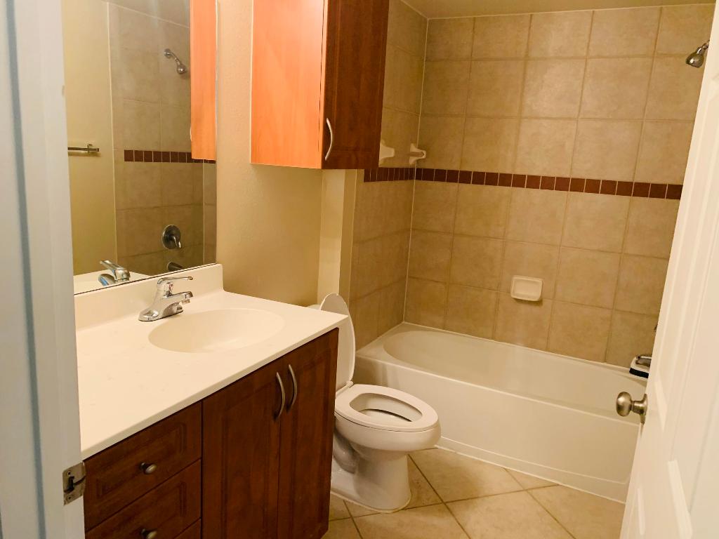 VILLAS AT EMERALD DUNES CONDO - Residential