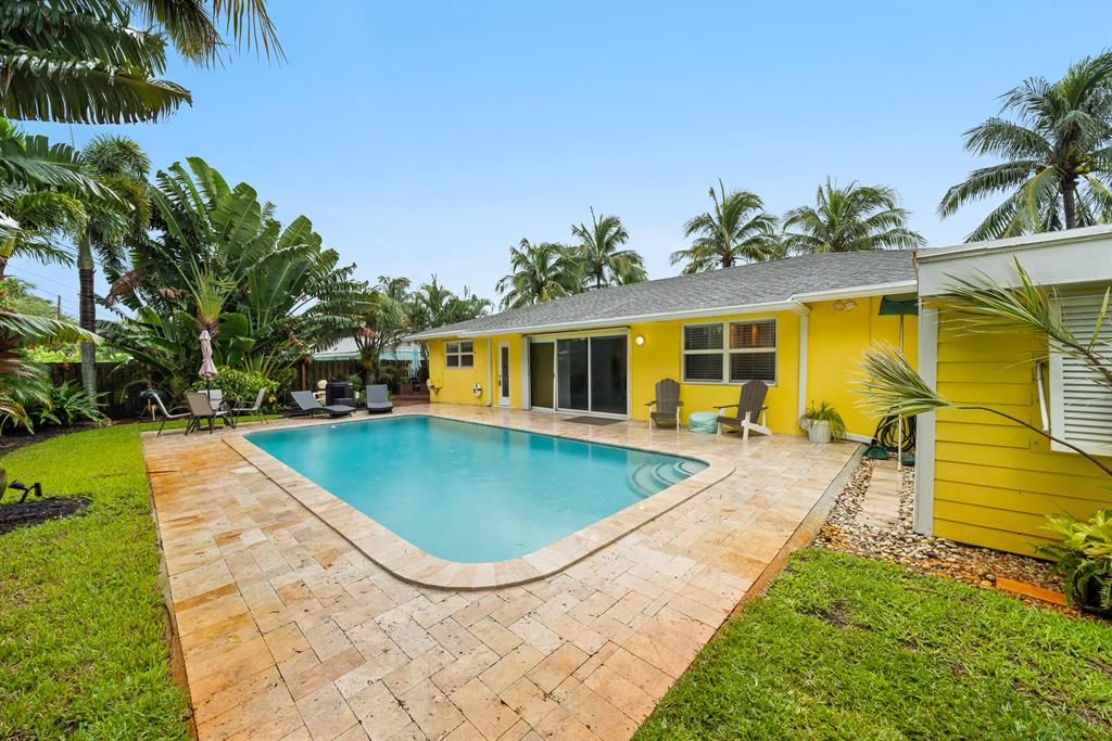 Photo of 366 Oak Avenue, Tequesta, FL 33469 (MLS # R10747430)