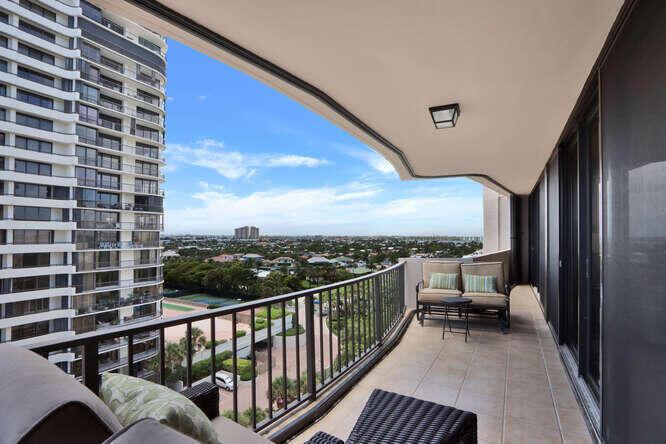 4200 N Ocean Drive 2-903