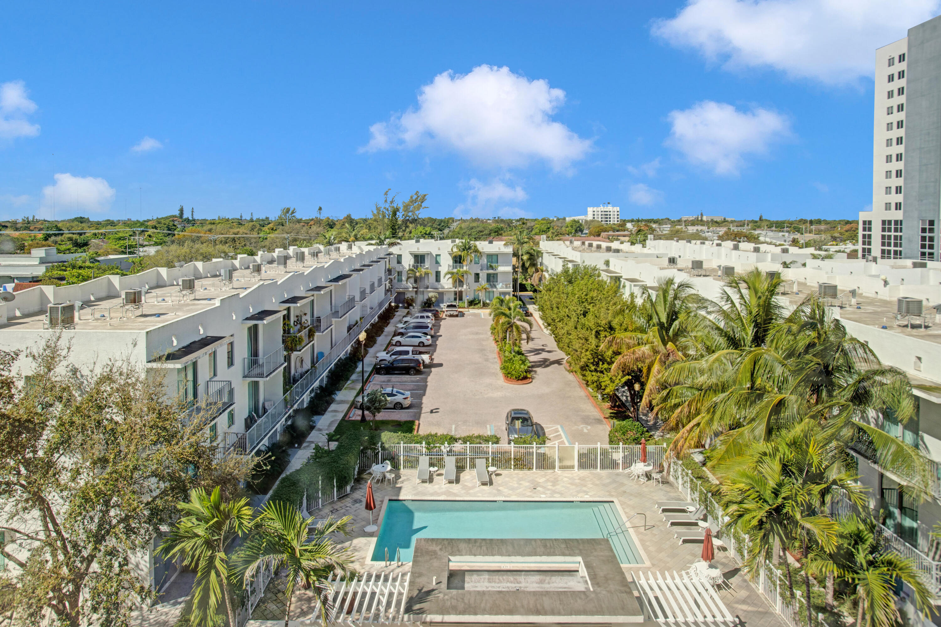 LOFTS AT HOLLYWOOD STATION - Residential Lease