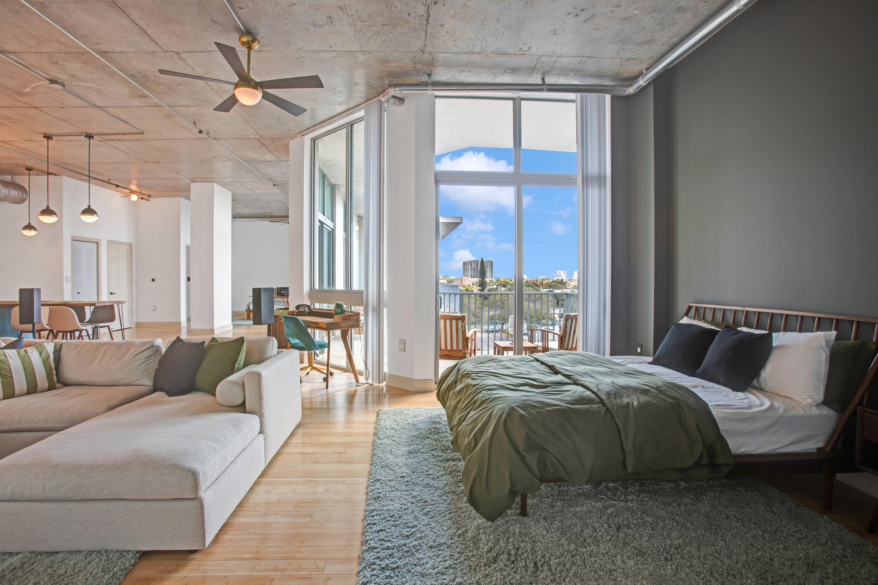 LOFTS AT HOLLYWOOD STATION - Residential Lease