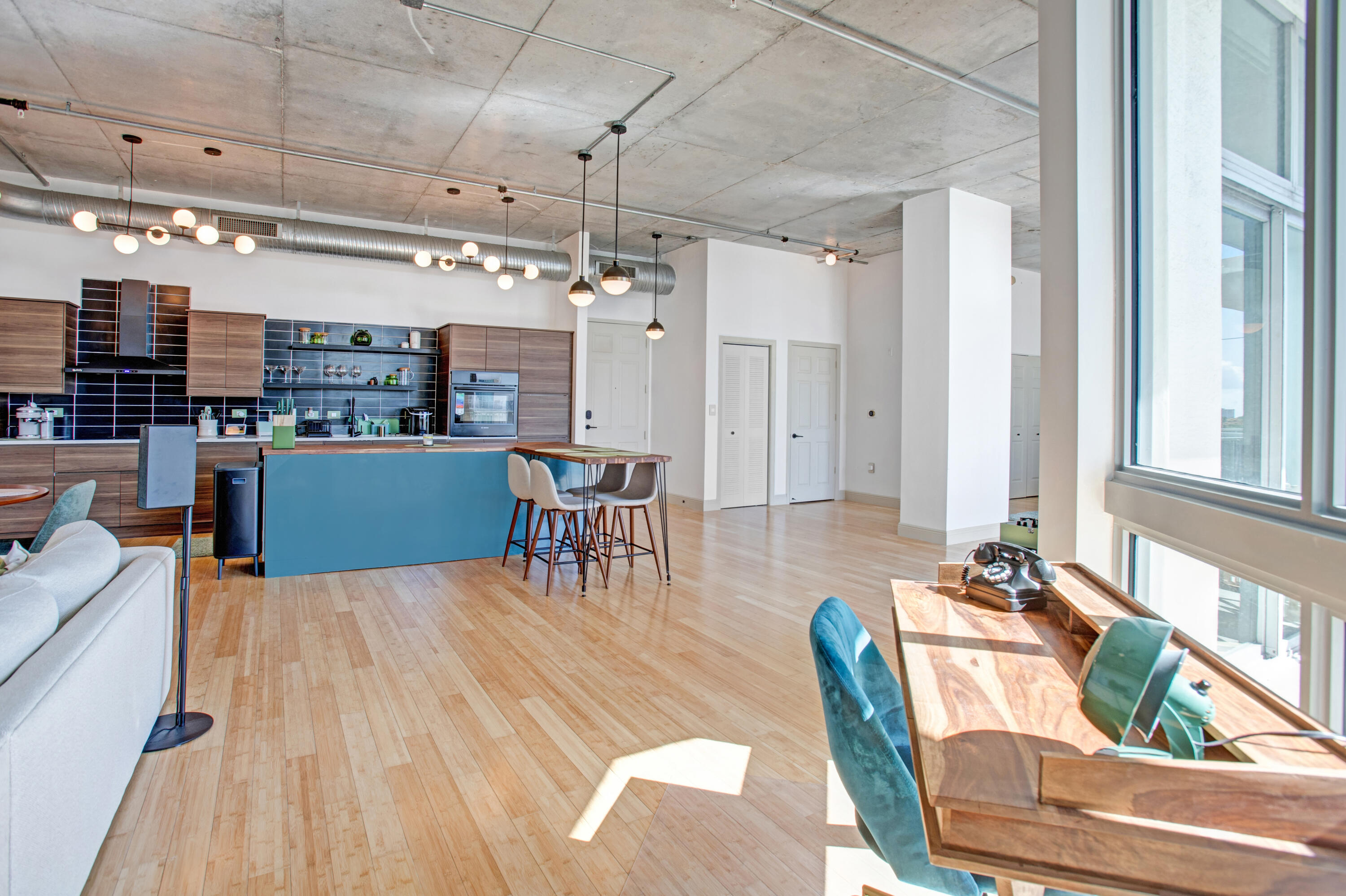 LOFTS AT HOLLYWOOD STATION - Residential Lease