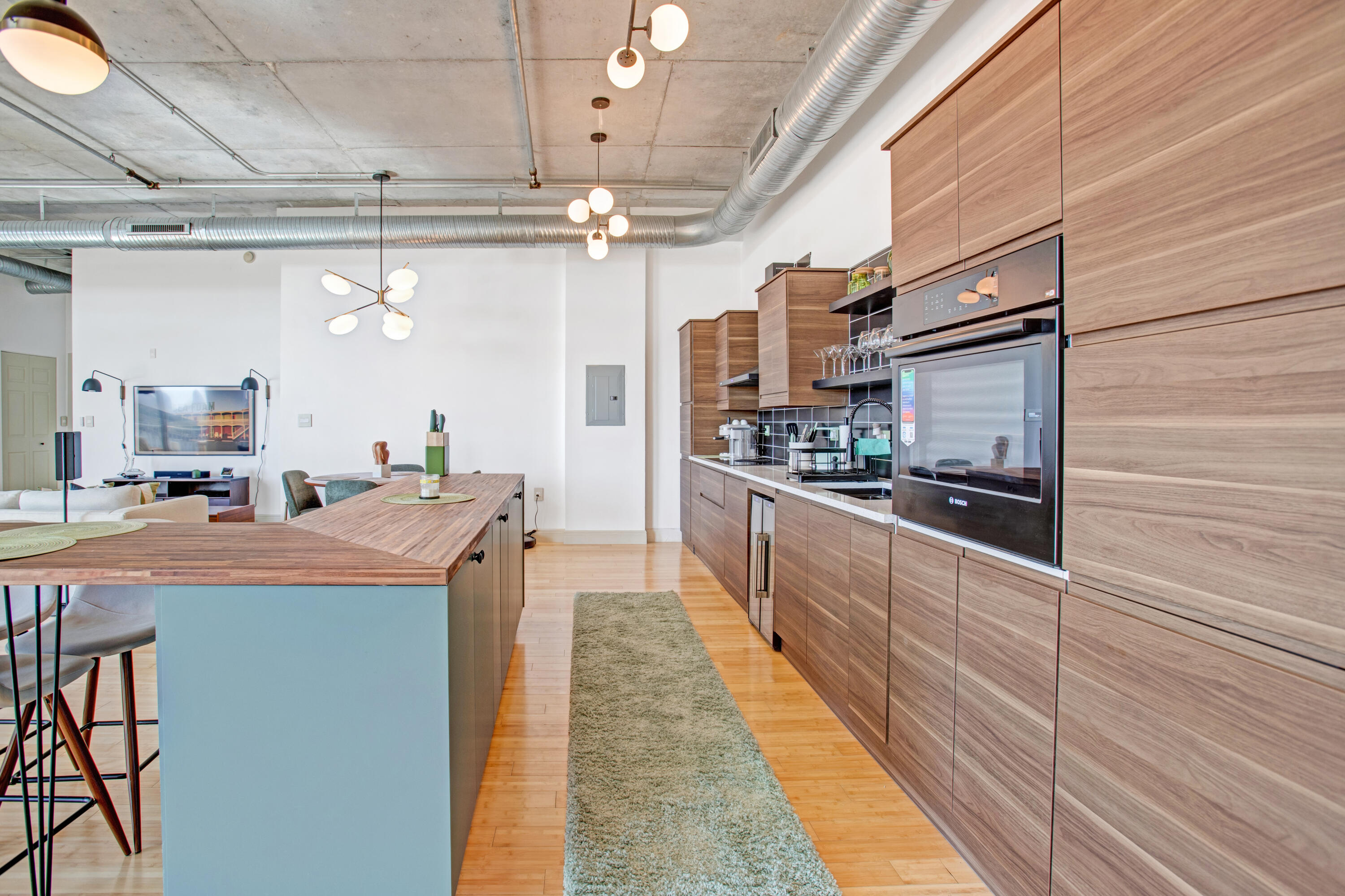 LOFTS AT HOLLYWOOD STATION - Residential Lease