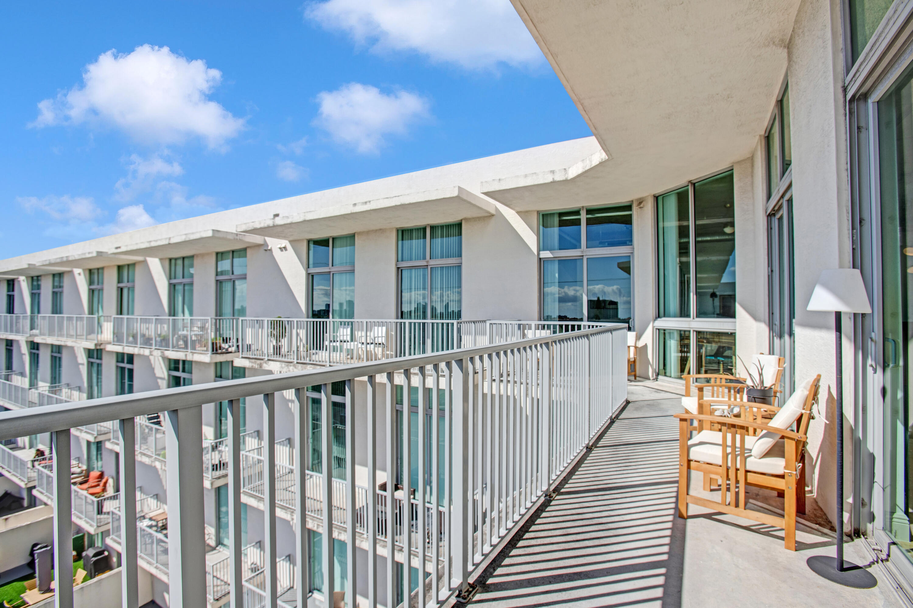 LOFTS AT HOLLYWOOD STATION - Residential Lease