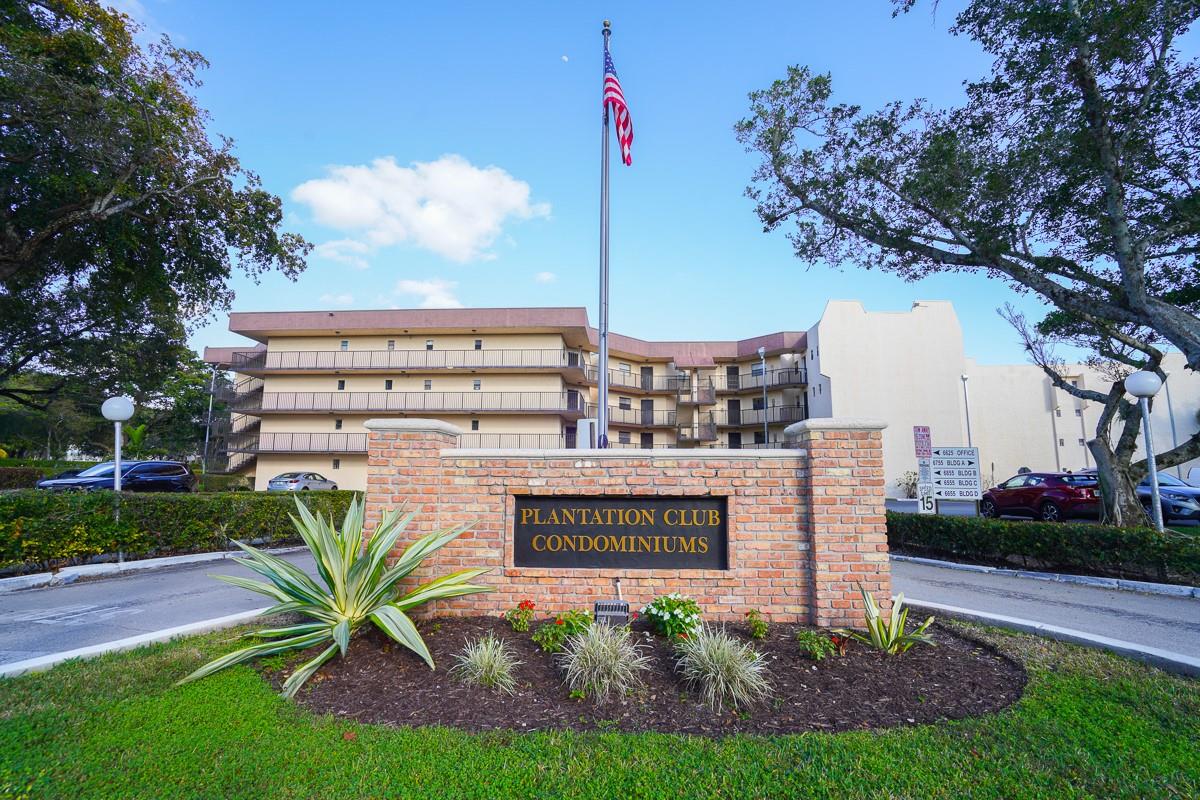 Welcome to this beautifully maintained 2-bedroom, 2-bathroom First Floor Condo offering an abundance of space and comfort! Step inside to discover walk-in closets providing plenty of storage. A stylish kitchen with gorgeous white cabinets and extra storage throughout the unit. One of the highlights of this home is the over sized screened-in patio. Perfect for relaxing or dining. Located in a vibrant community, residents enjoy access plenty of amenities, including a pool, hot tub, clubhouse, billiards, gym, table tennis, and more! Don’t miss this opportunity to own a spacious condo in a community with everything you need. Schedule your showing today!