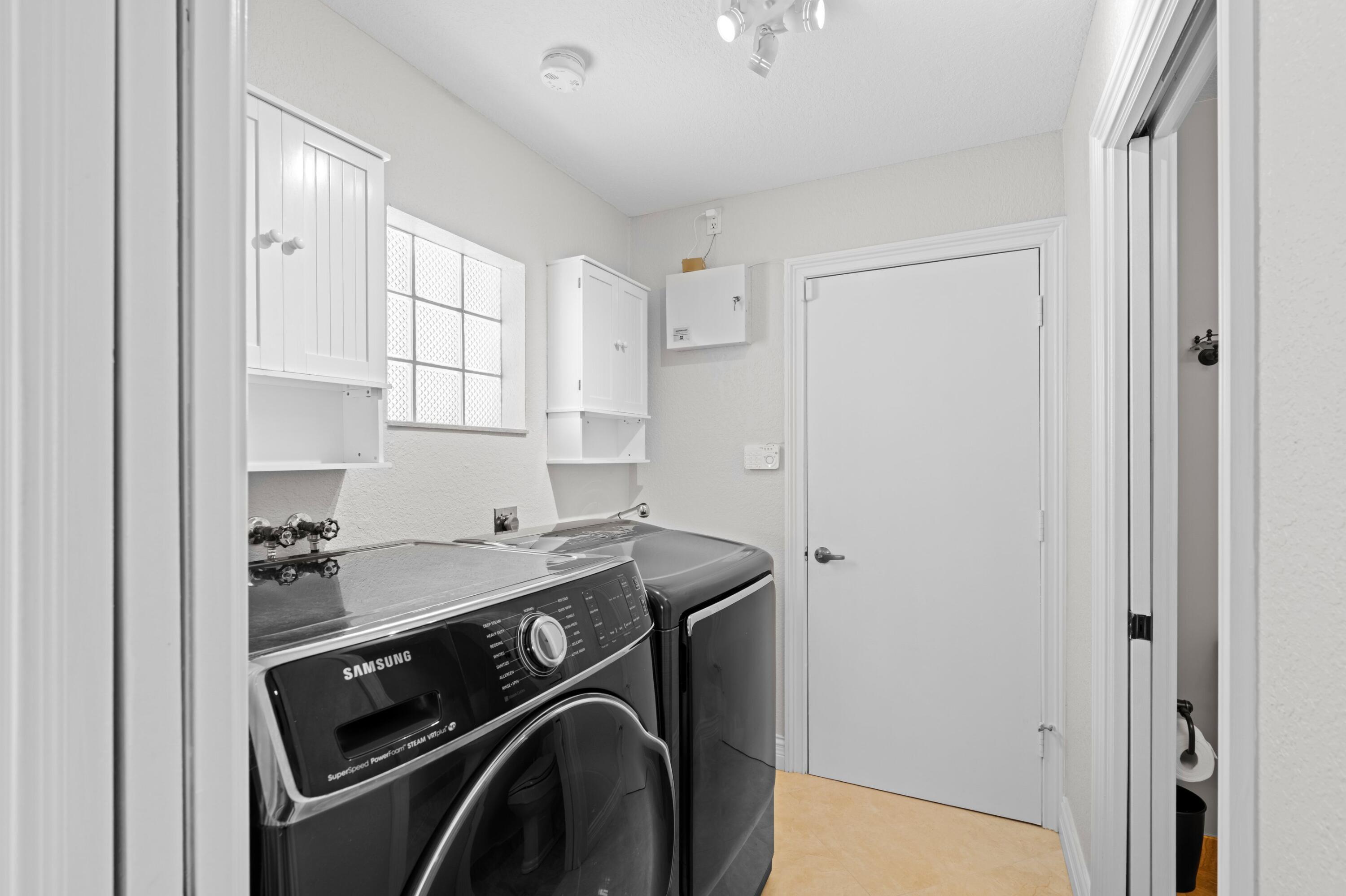 HIDDEN VALLEY SEC 4 - Residential Lease