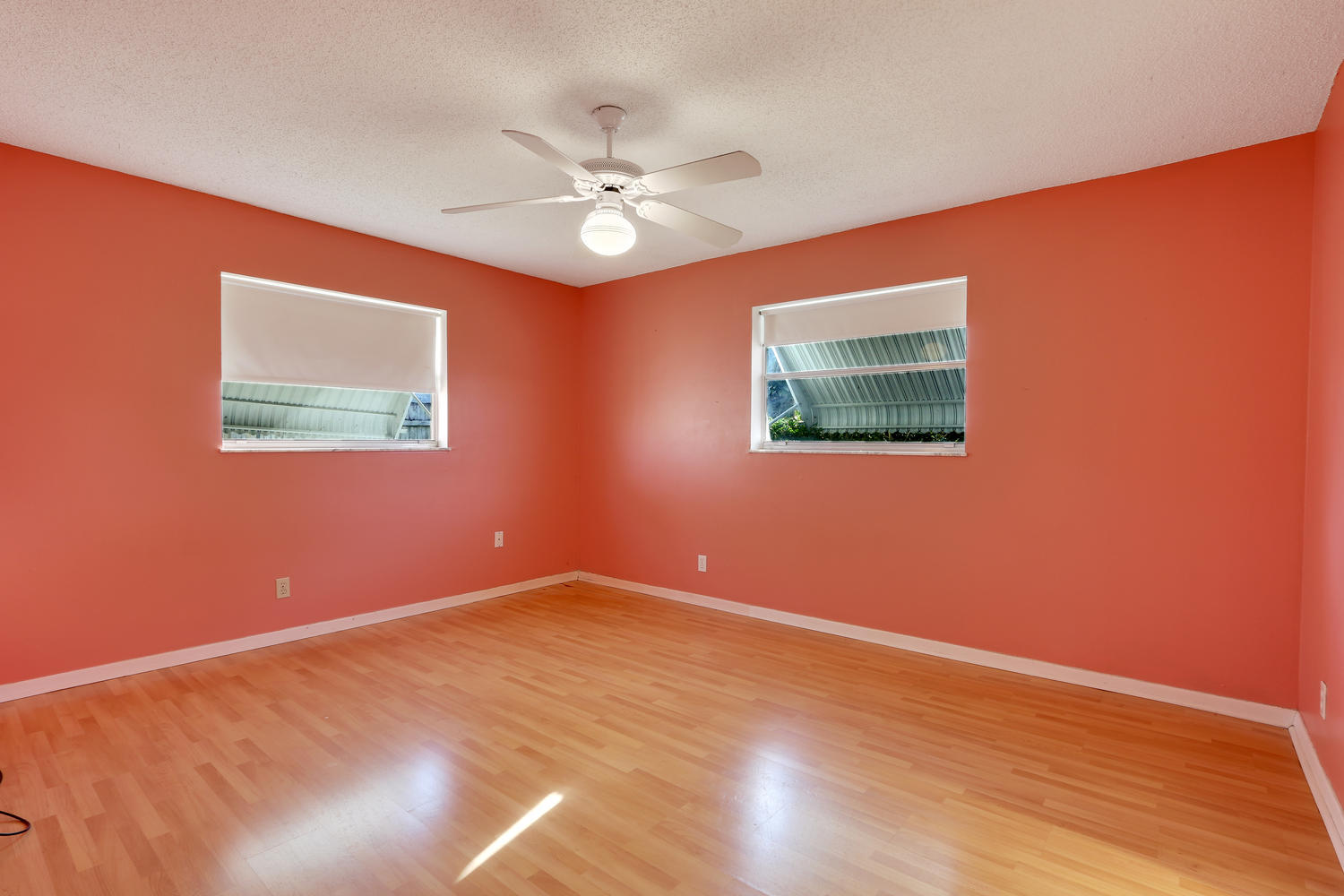 EASTRIDGE ESTATES - Residential