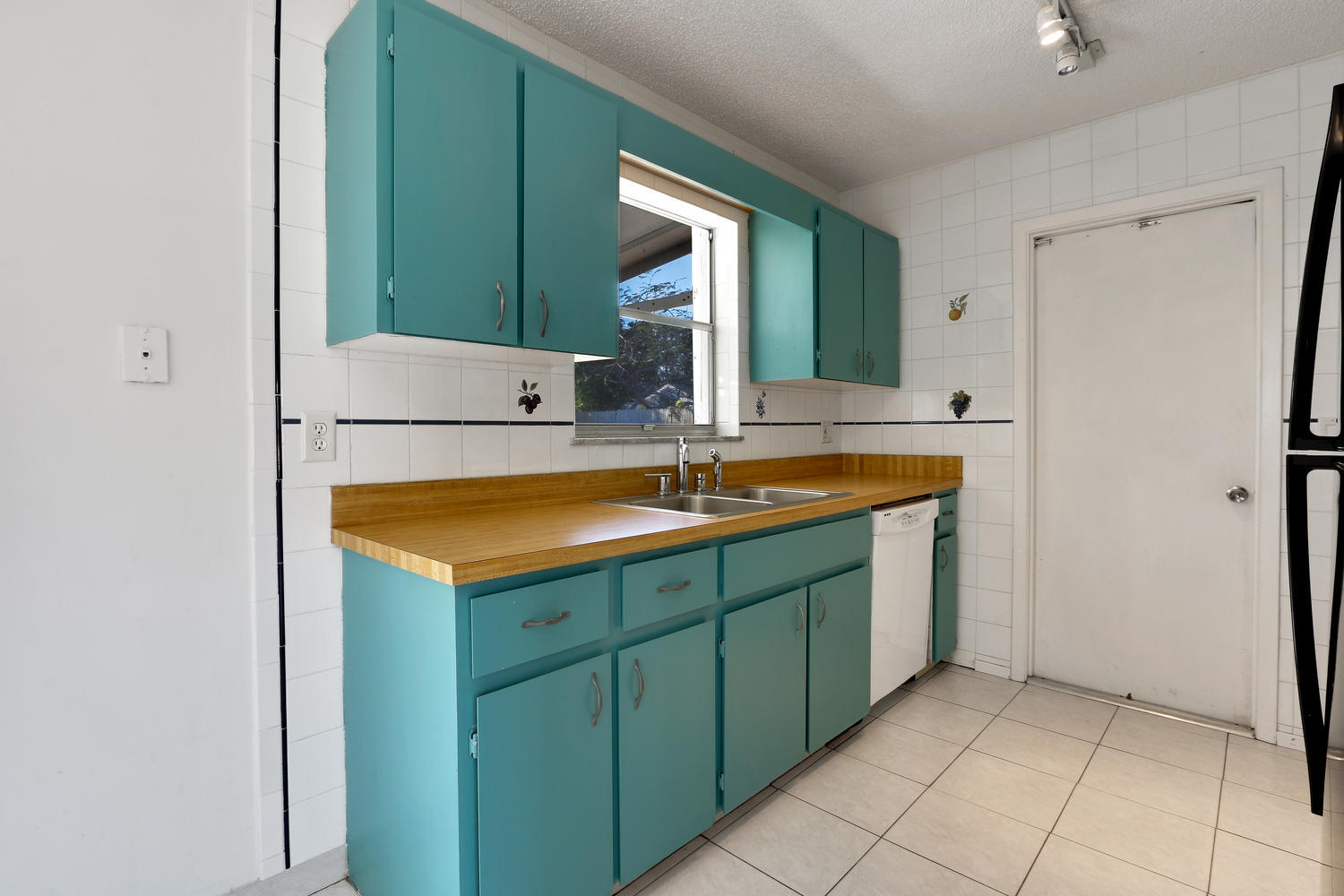 EASTRIDGE ESTATES - Residential