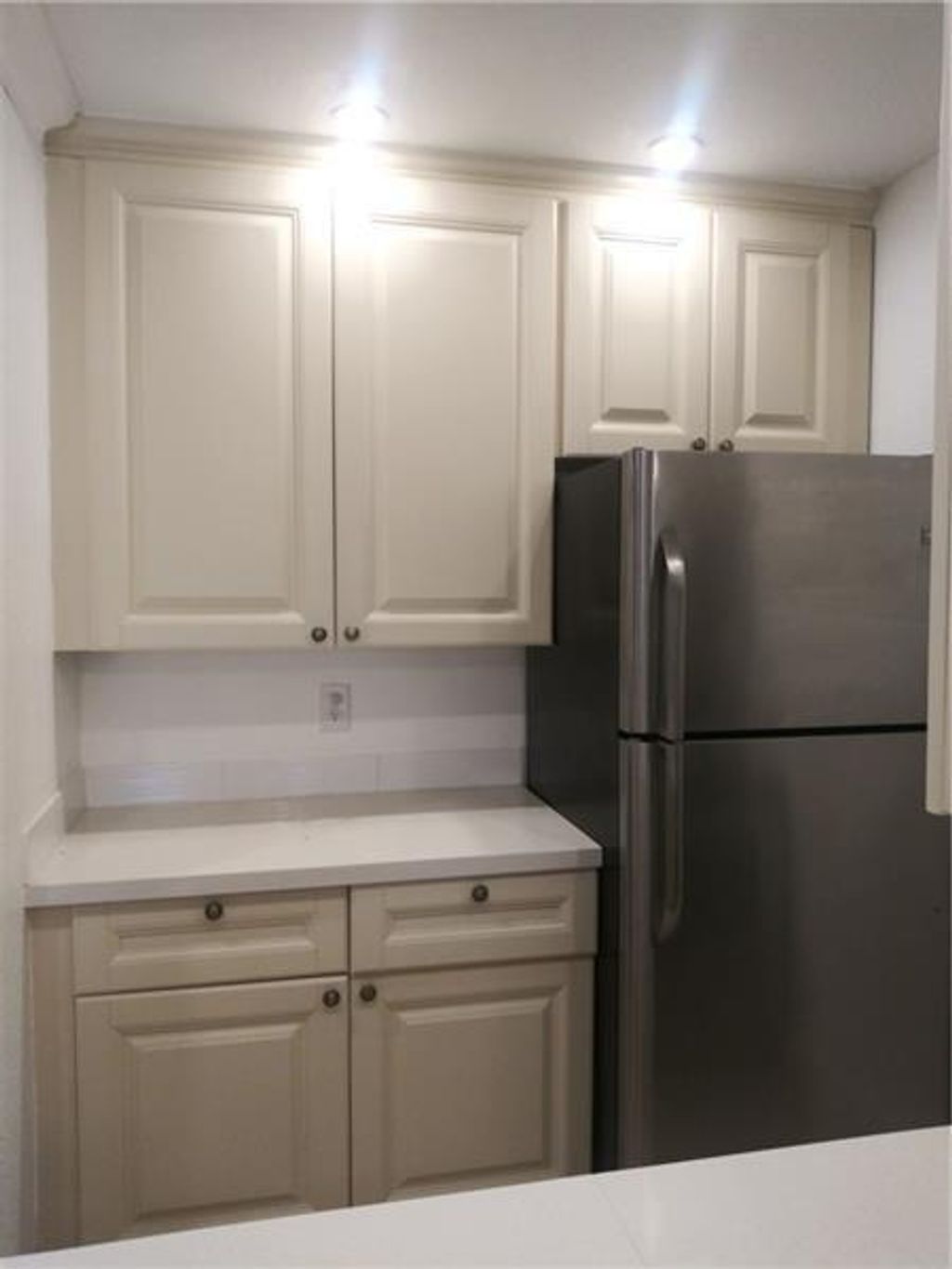 Photo of 1444 Windsor Court #5, Fort Lauderdale, FL 33304 (MLS # F10491734)