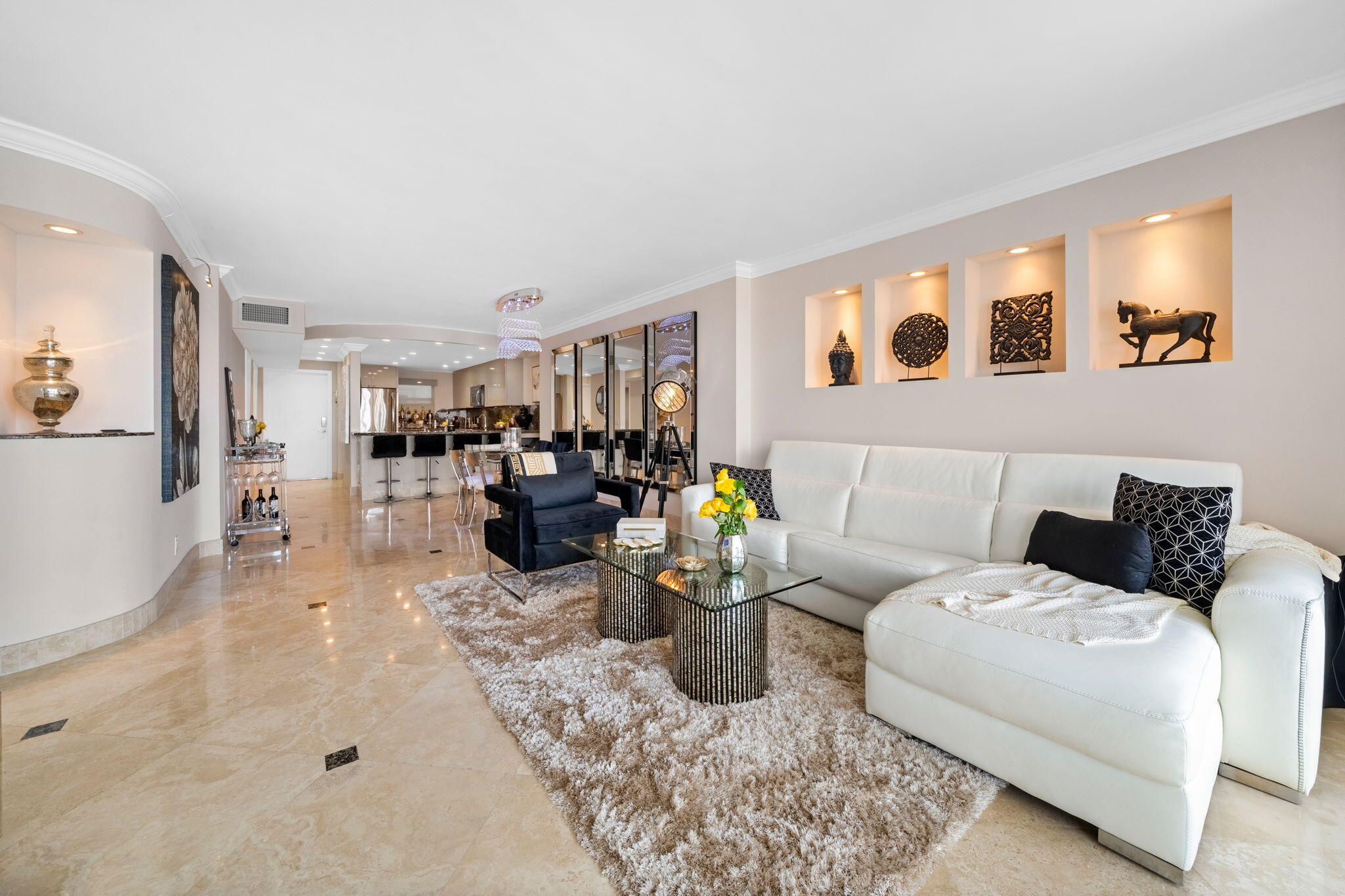 BAYSHORE TOWERS - Residential Lease