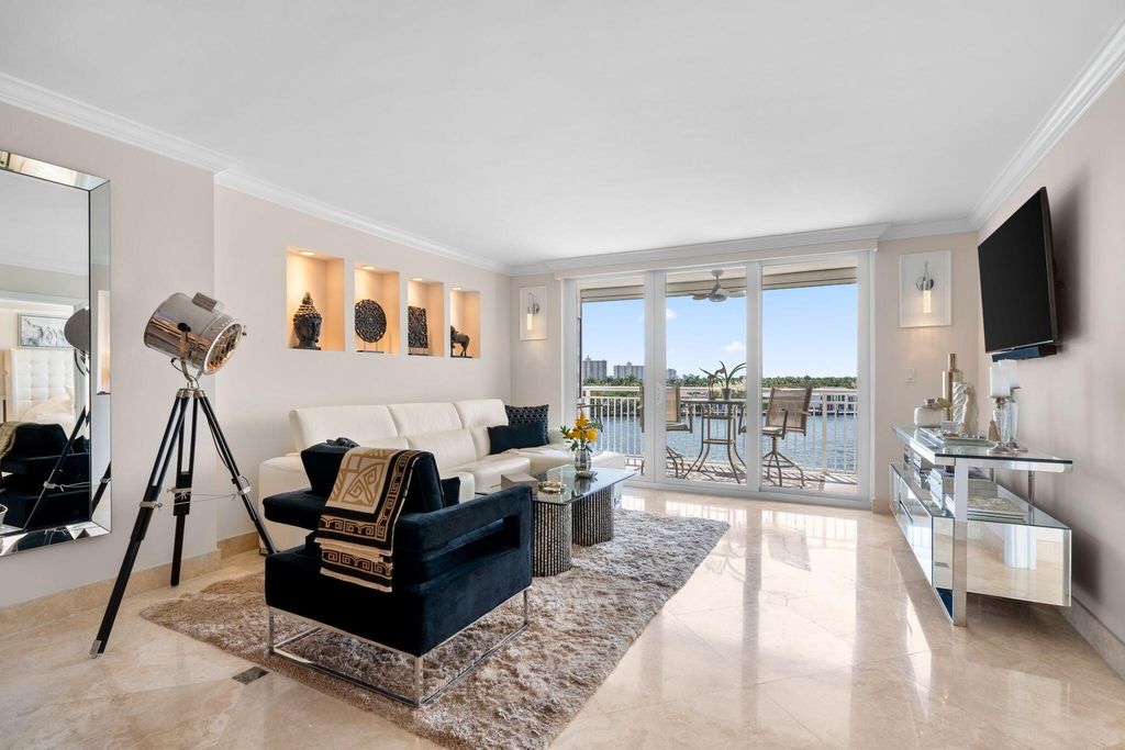 Photo of 511 Bayshore Drive #606, Fort Lauderdale, FL 33304 (MLS # B26003357)