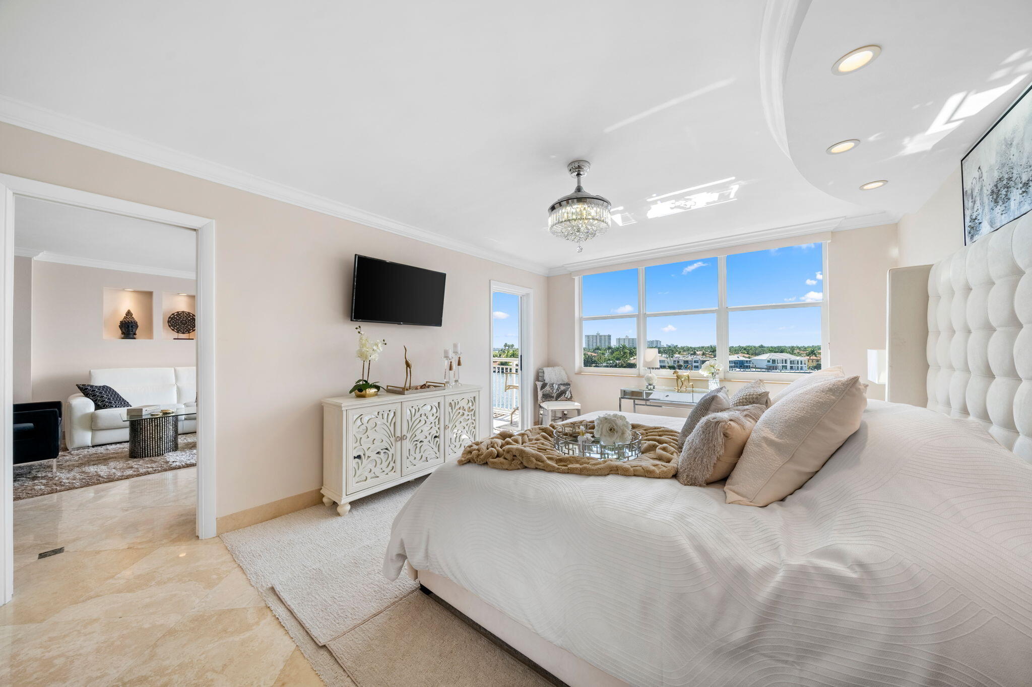 BAYSHORE TOWERS - Residential Lease