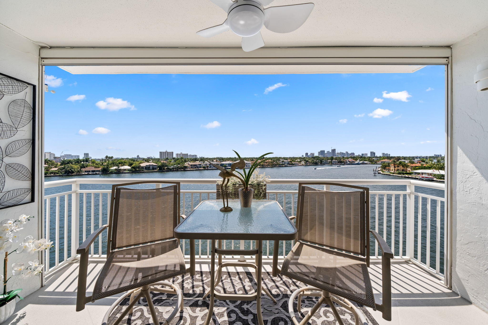 BAYSHORE TOWERS - Residential Lease