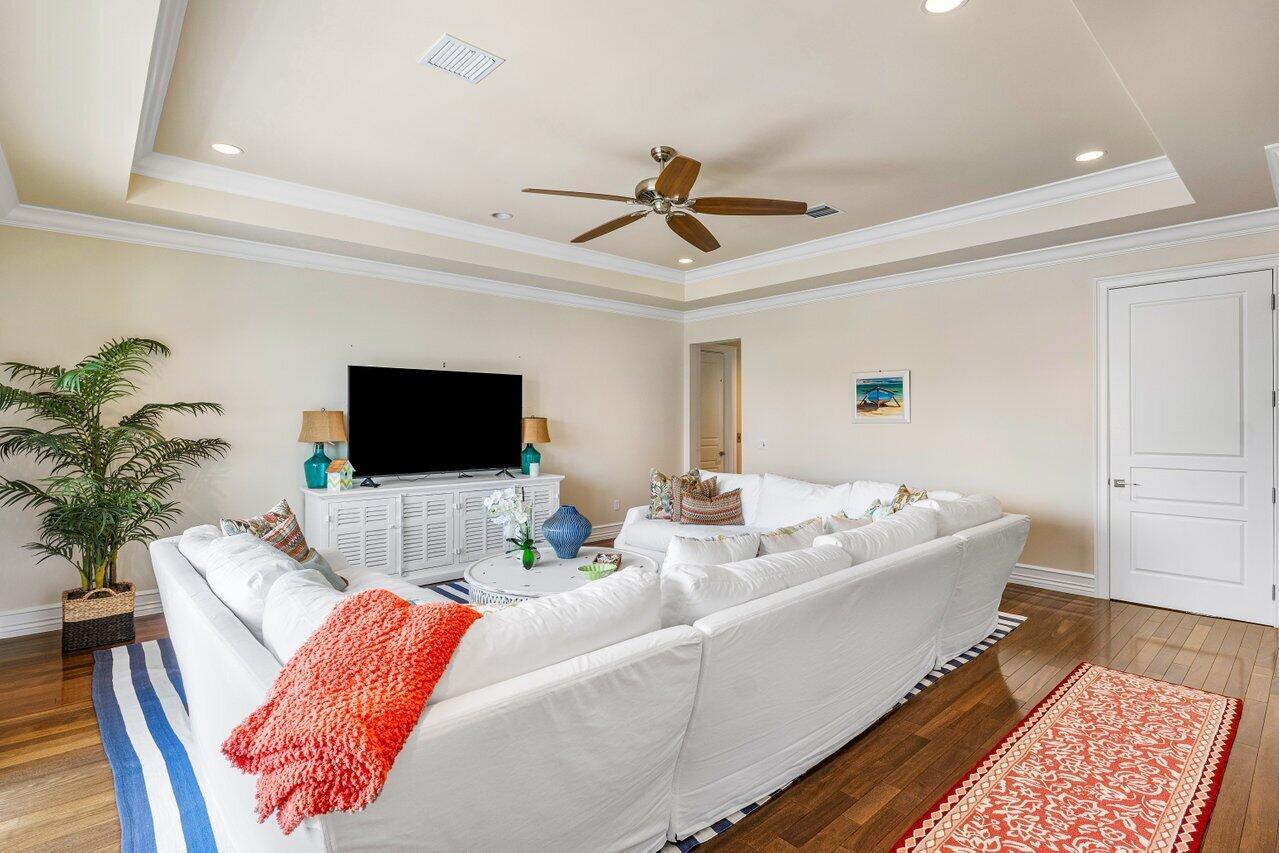 TROPIC ISLE 3RD SEC - Residential