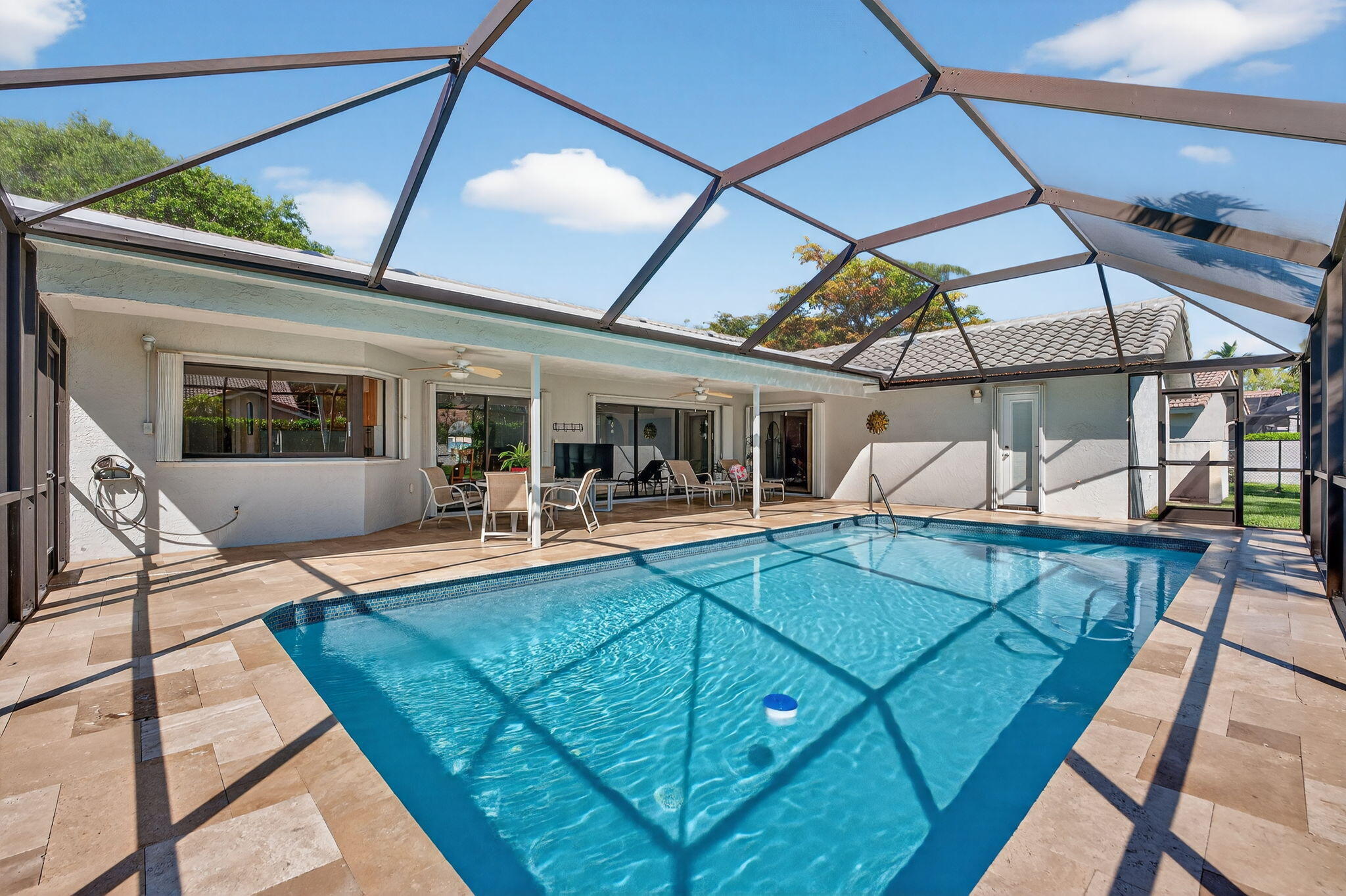 PINE RIDGE - Residential