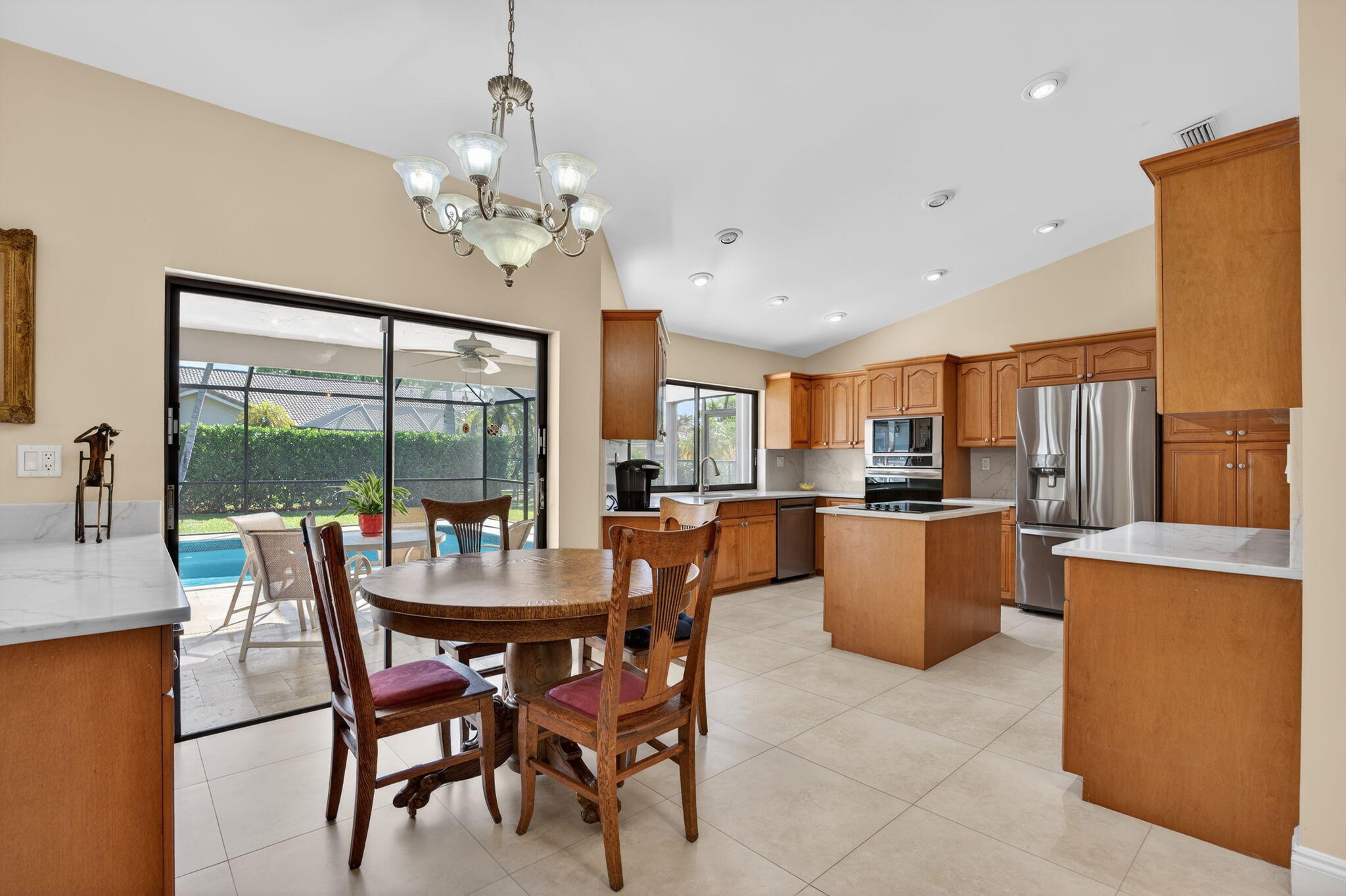 PINE RIDGE - Residential