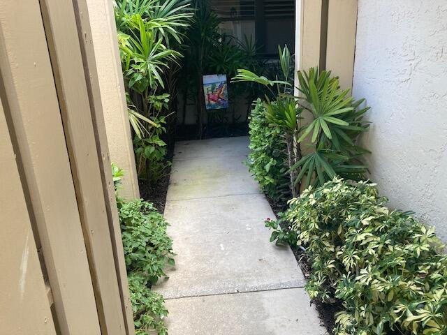 WATERBEND AT JONATHANS LA - Residential Lease