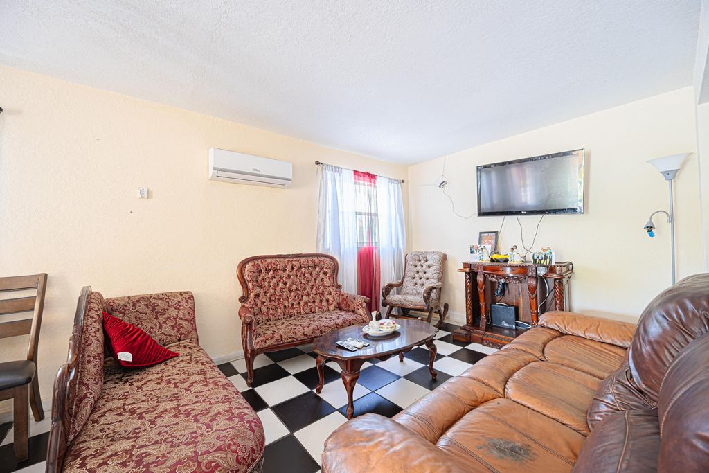 Photo of 1125 NW 27th Avenue, Fort Lauderdale, FL 33311 (MLS # B26022676)